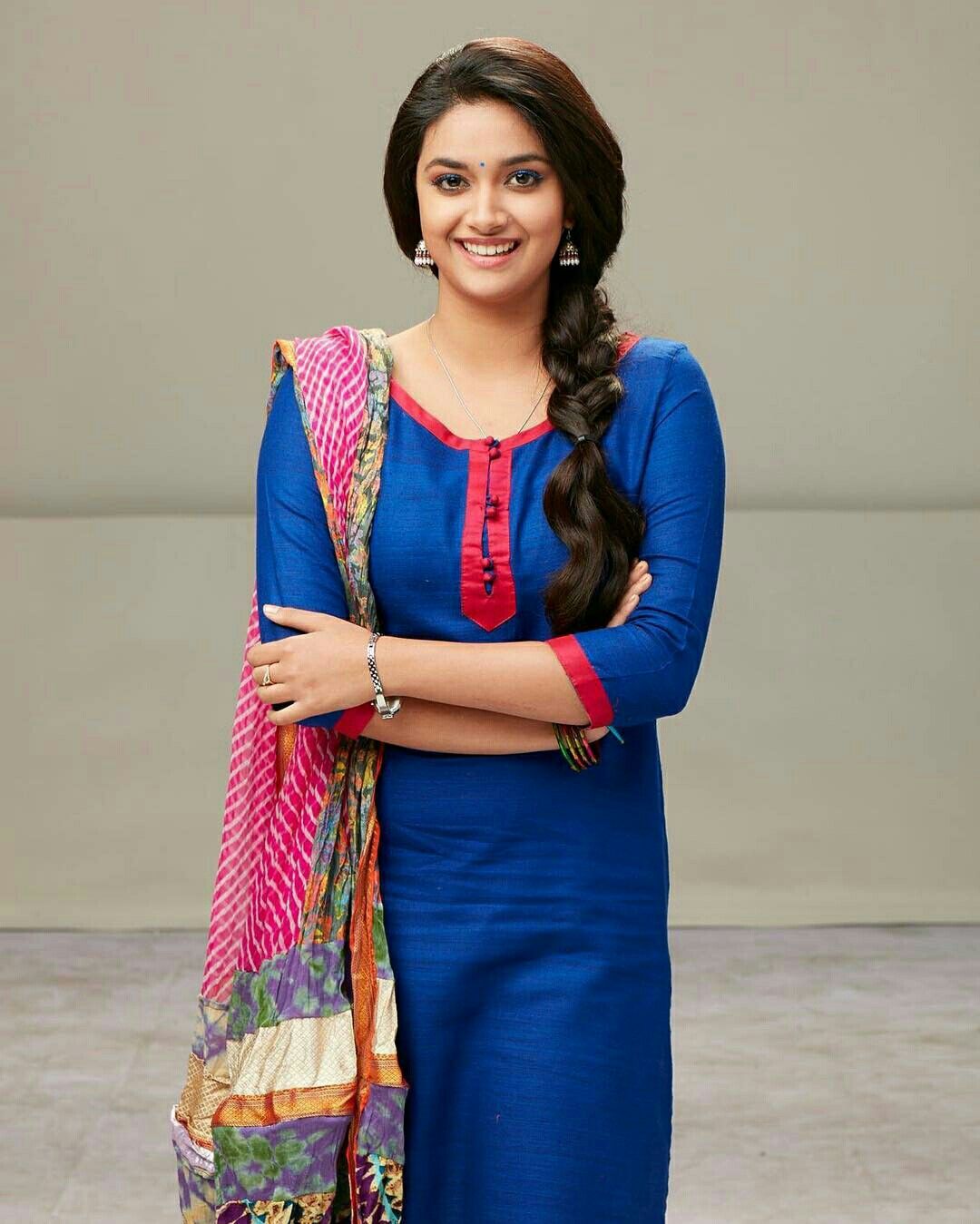 Keerthi Suresh Image Wallpapers