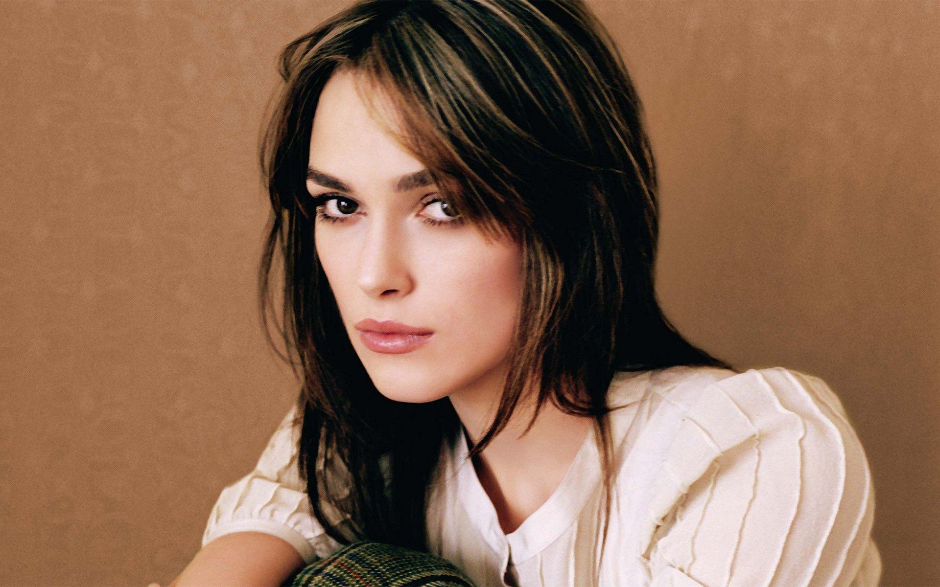 Keira Knightley Portrait Wallpapers