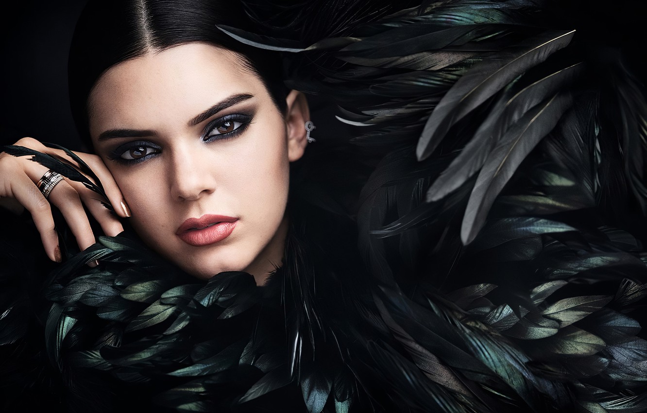 Kendall Jenner Fashion Model Portrait Wallpapers