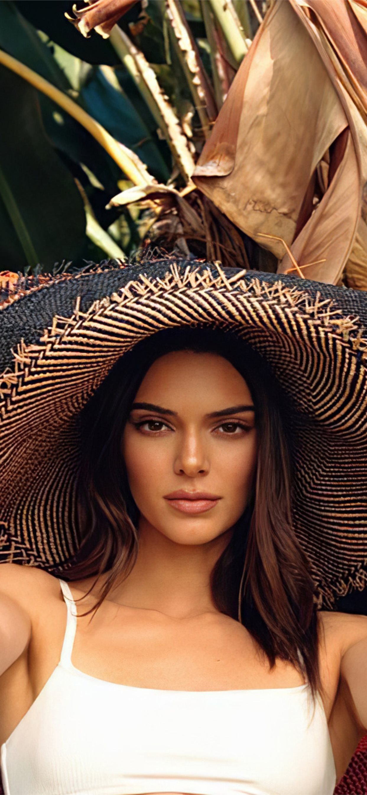 Kendall Jenner Home Photoshoot 2020 Wallpapers