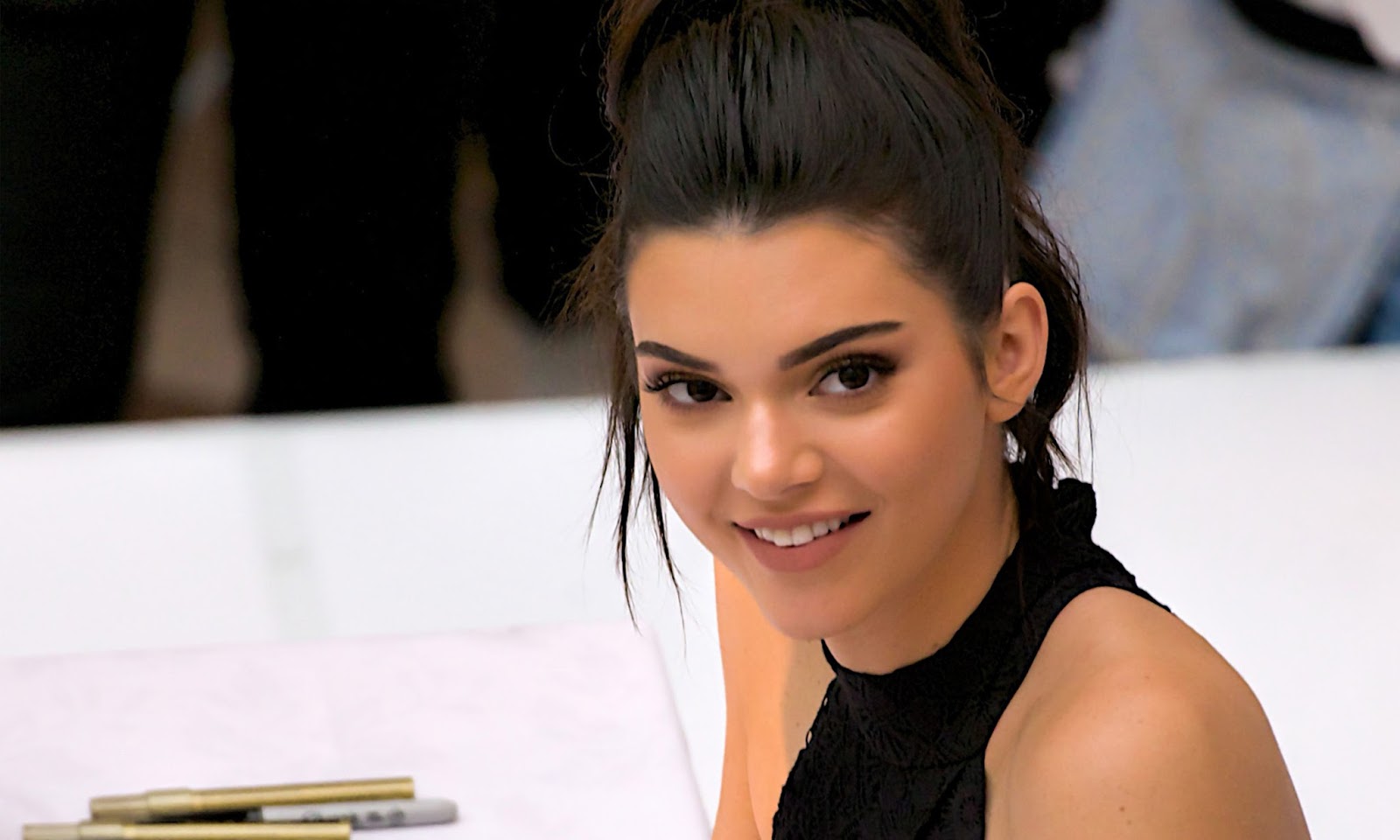 Kendall Jenner Latest Wallpapers