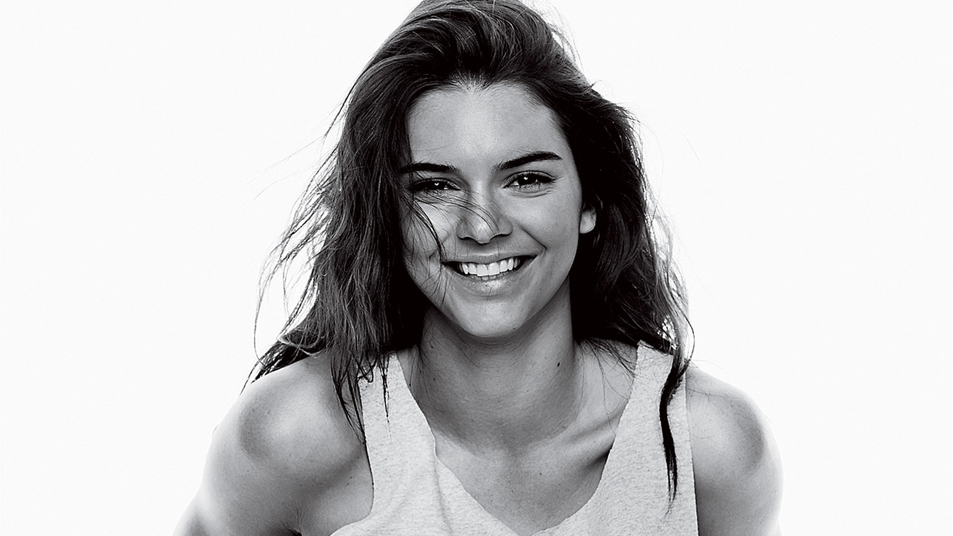 Kendall Jenner Monochrome Wallpapers