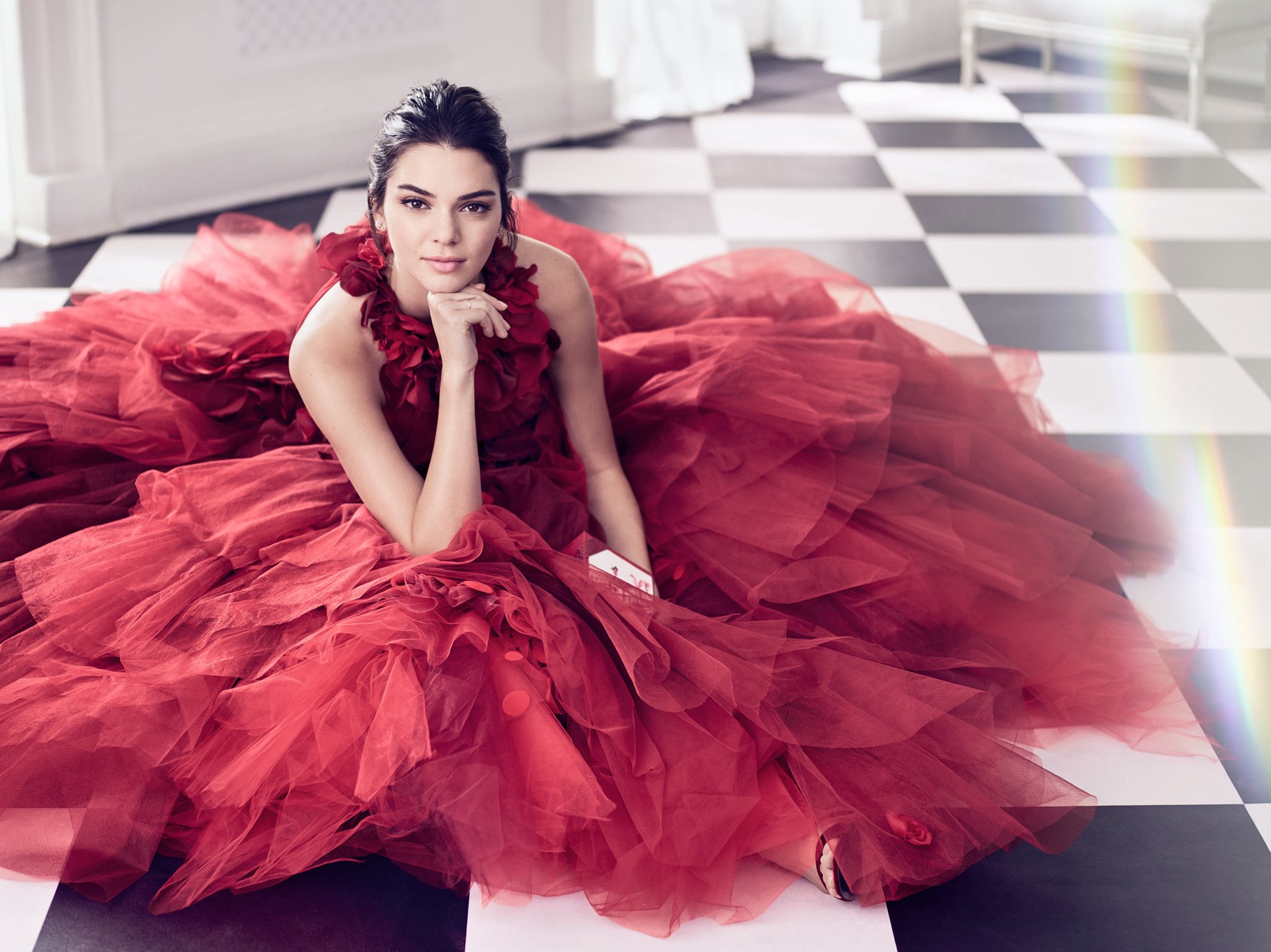 Kendall Jenner Red Dress Model Wallpapers