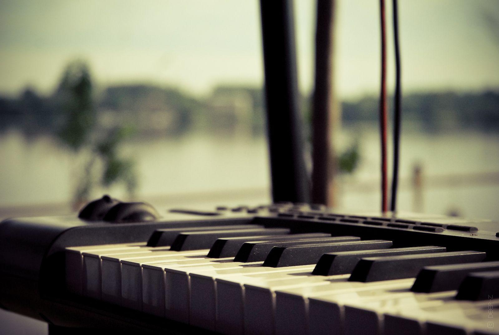 Keyboard Piano Wallpapers