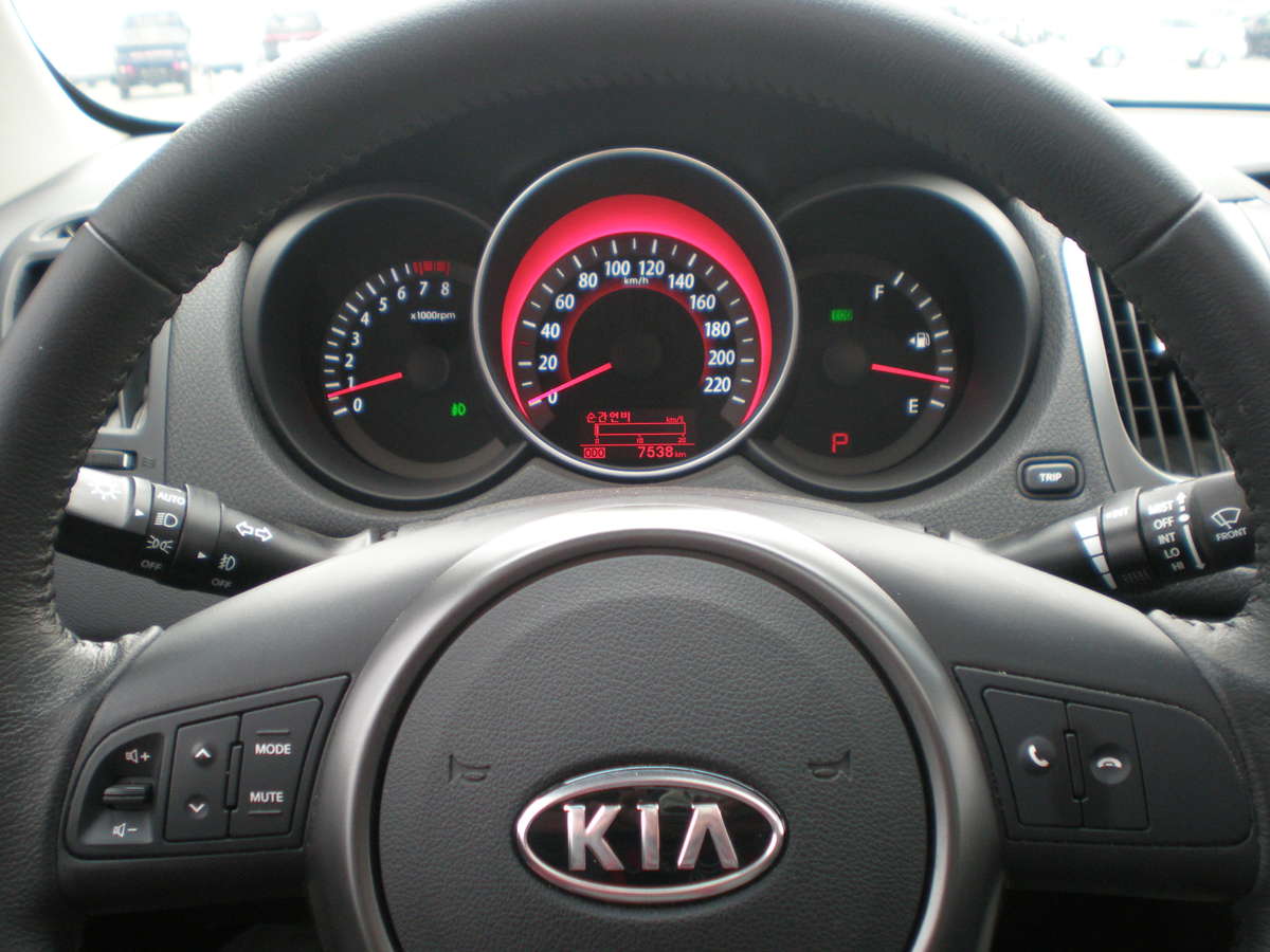 Kia Cerato Wallpapers