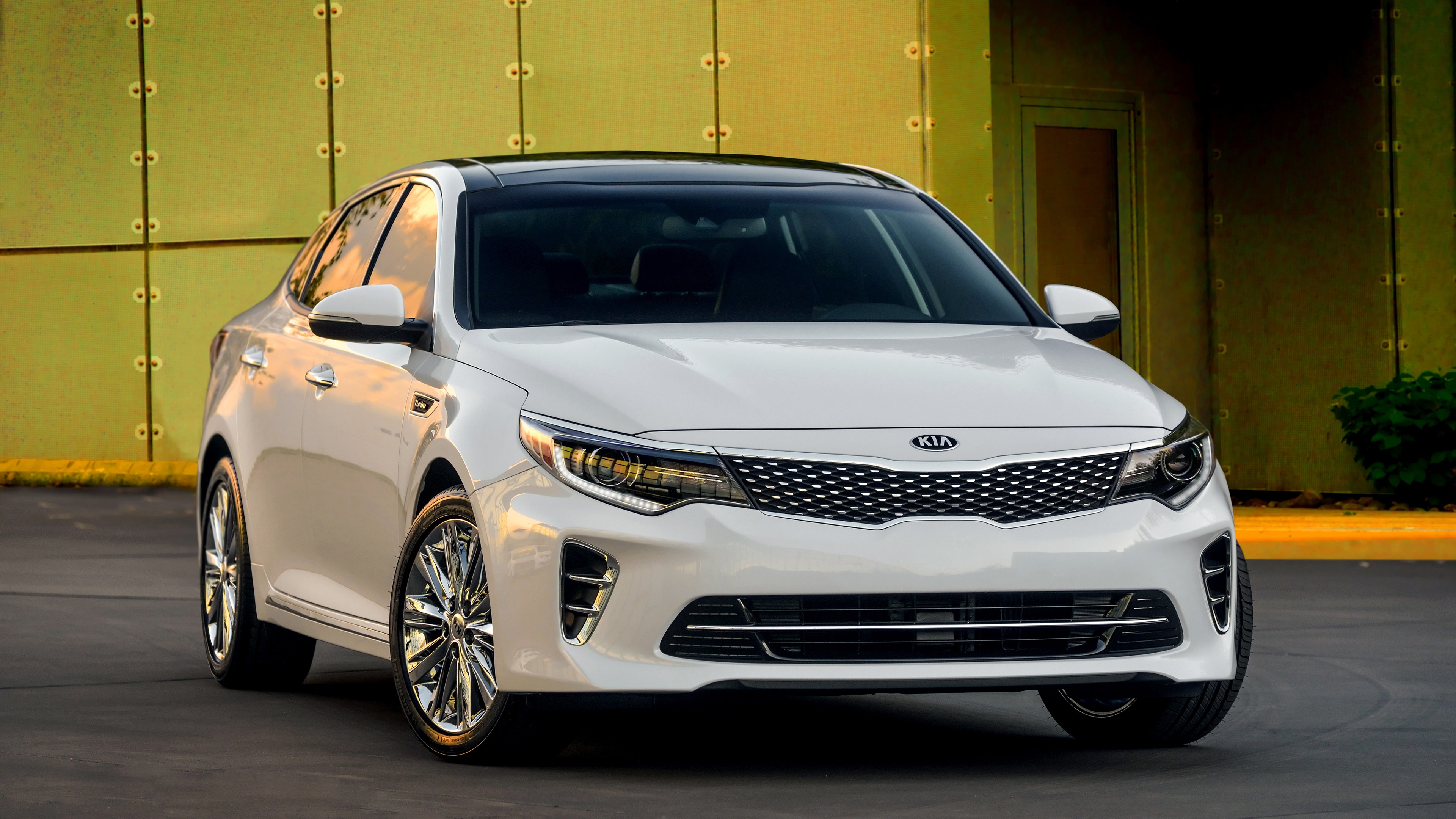 Kia Optima Wallpapers