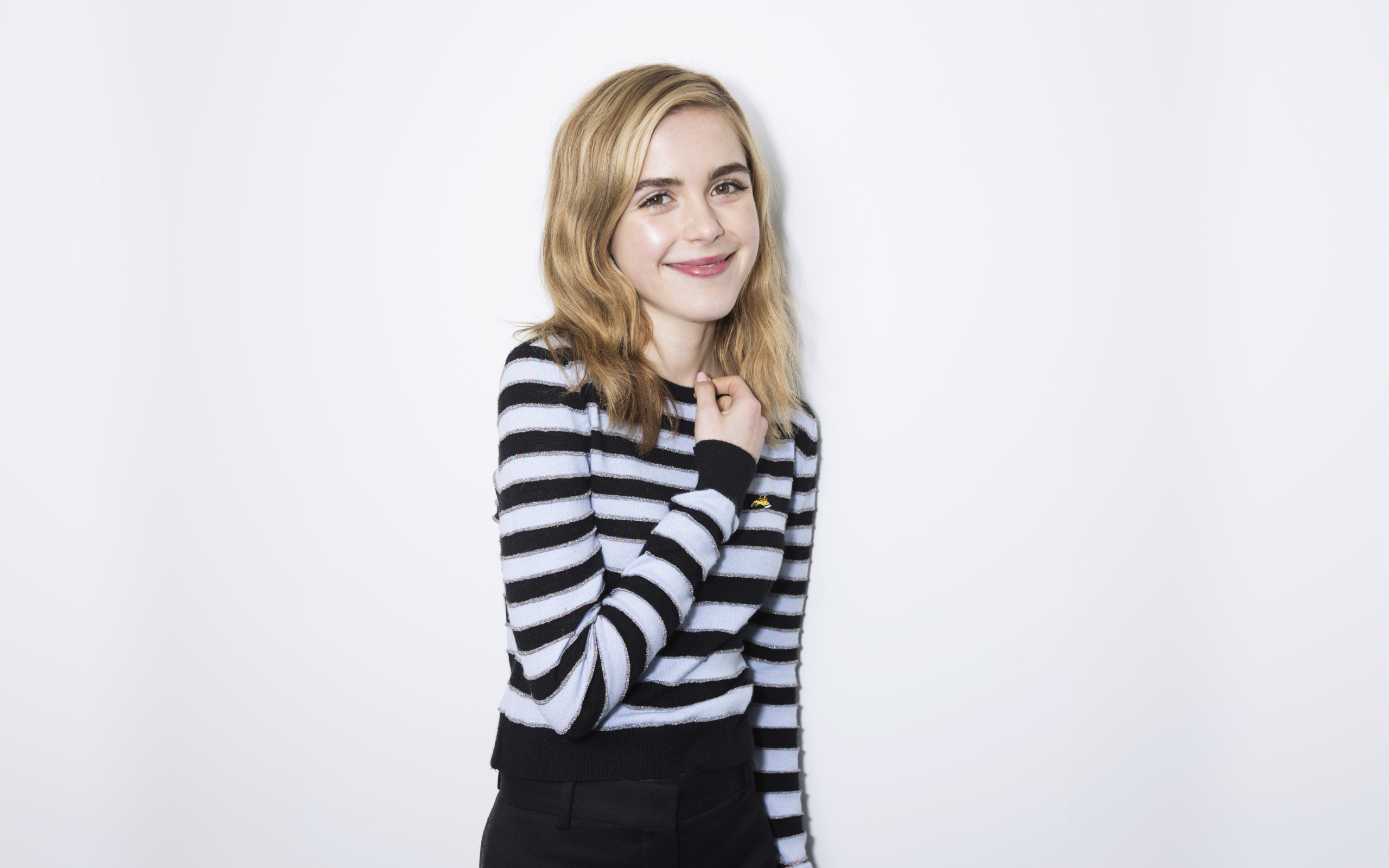 Kiernan Shipka Actress Smile 2020 Wallpapers