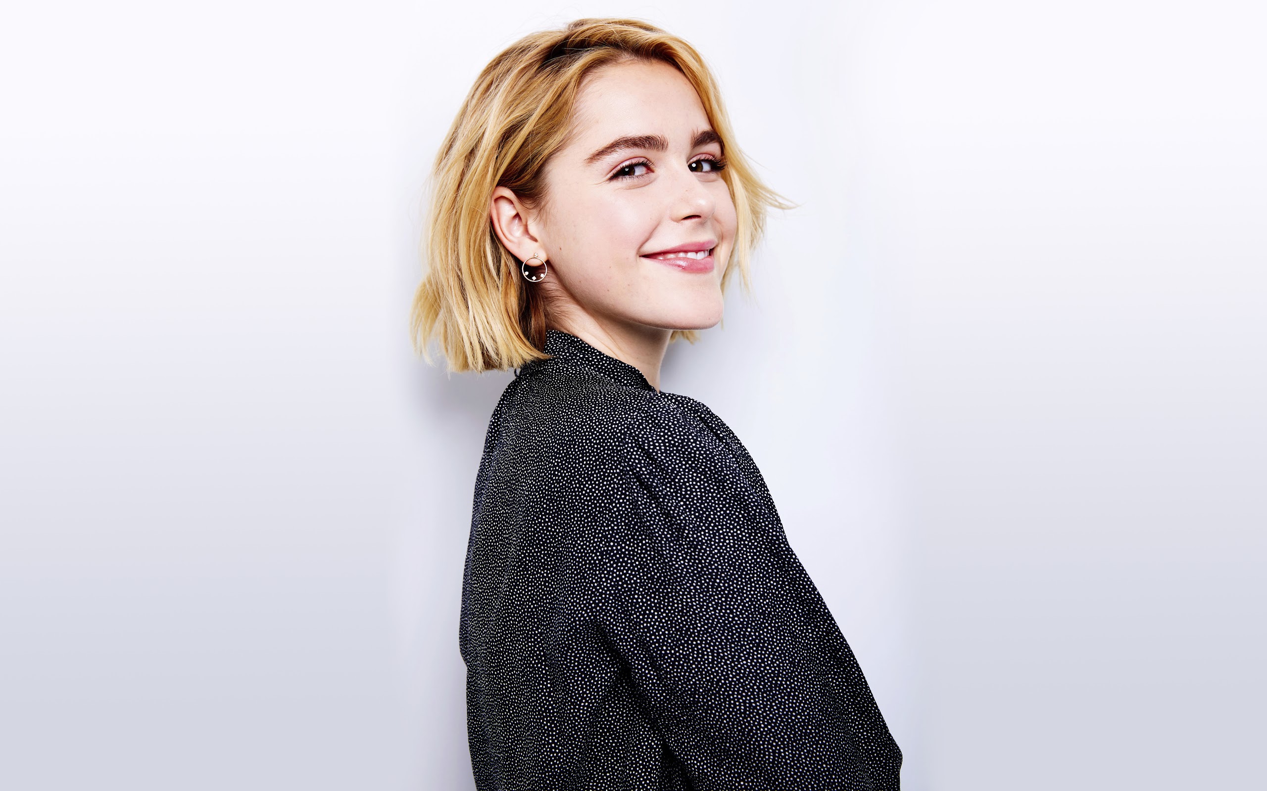 Kiernan Shipka Wallpapers