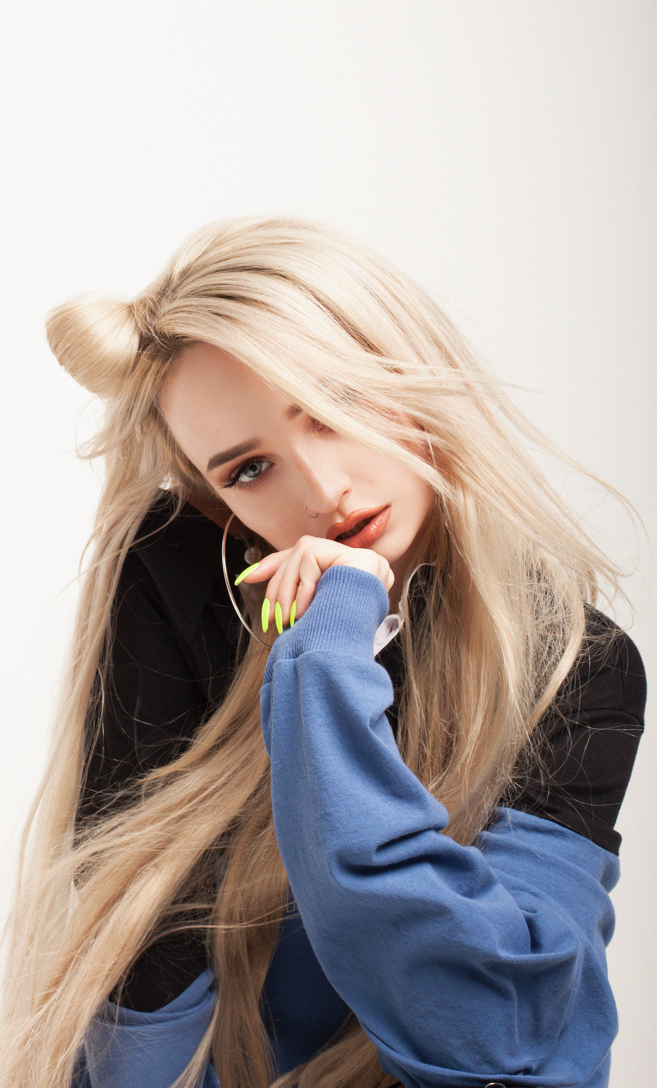 Kim Petras Wallpapers