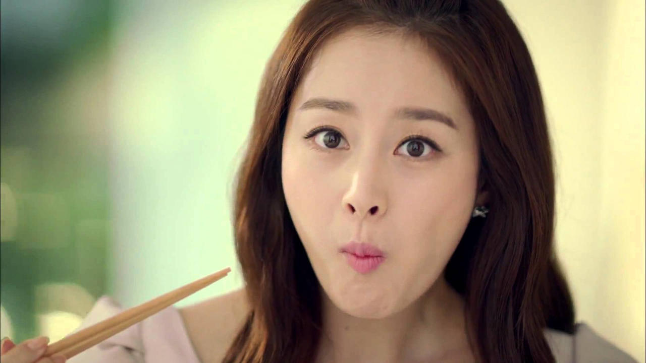 Kim Tae-Hee Wallpapers