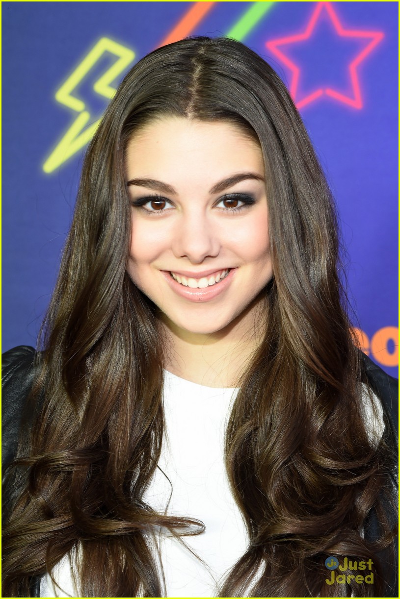 Kira Kosarin Wallpapers