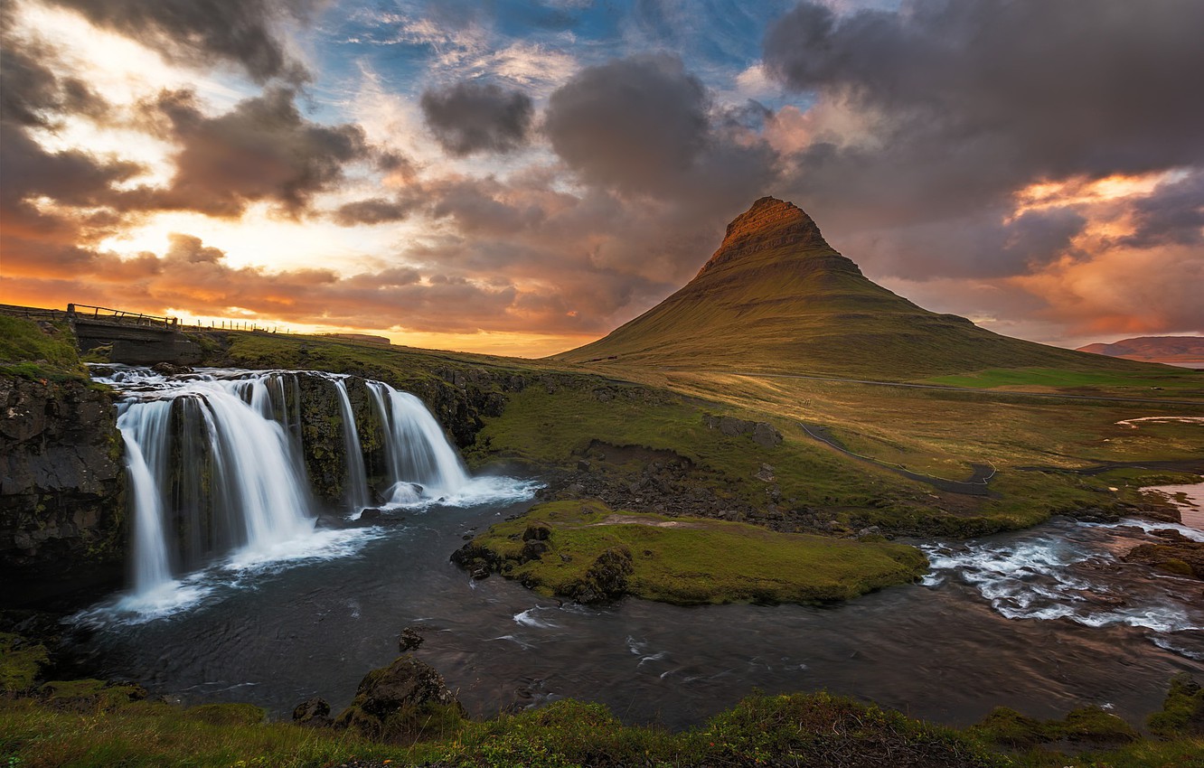 Kirkjufell Iceland Wallpapers