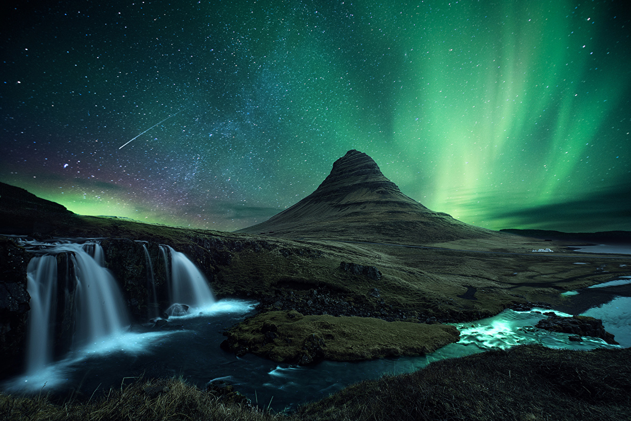 Kirkjufell Wallpapers