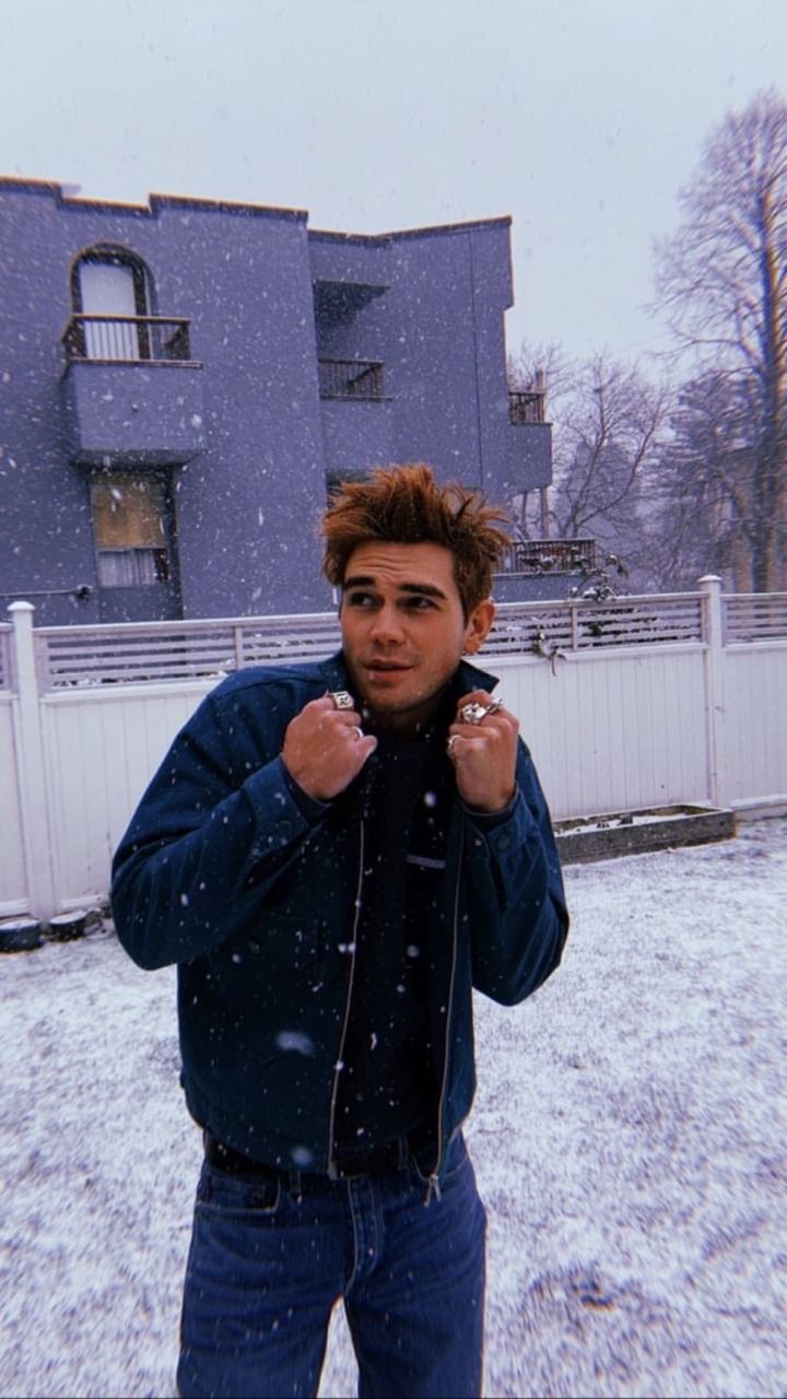 KJ Apa Wallpapers