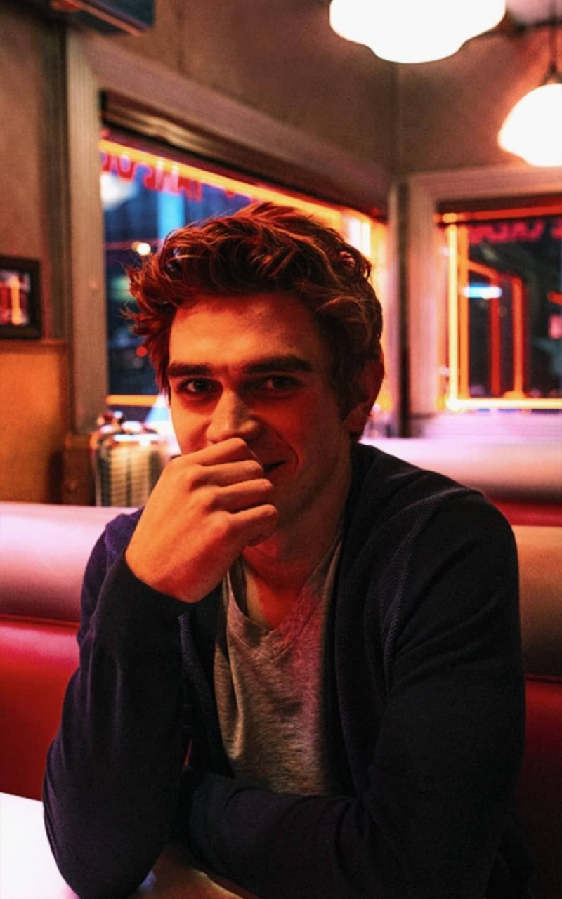 KJ Apa Wallpapers