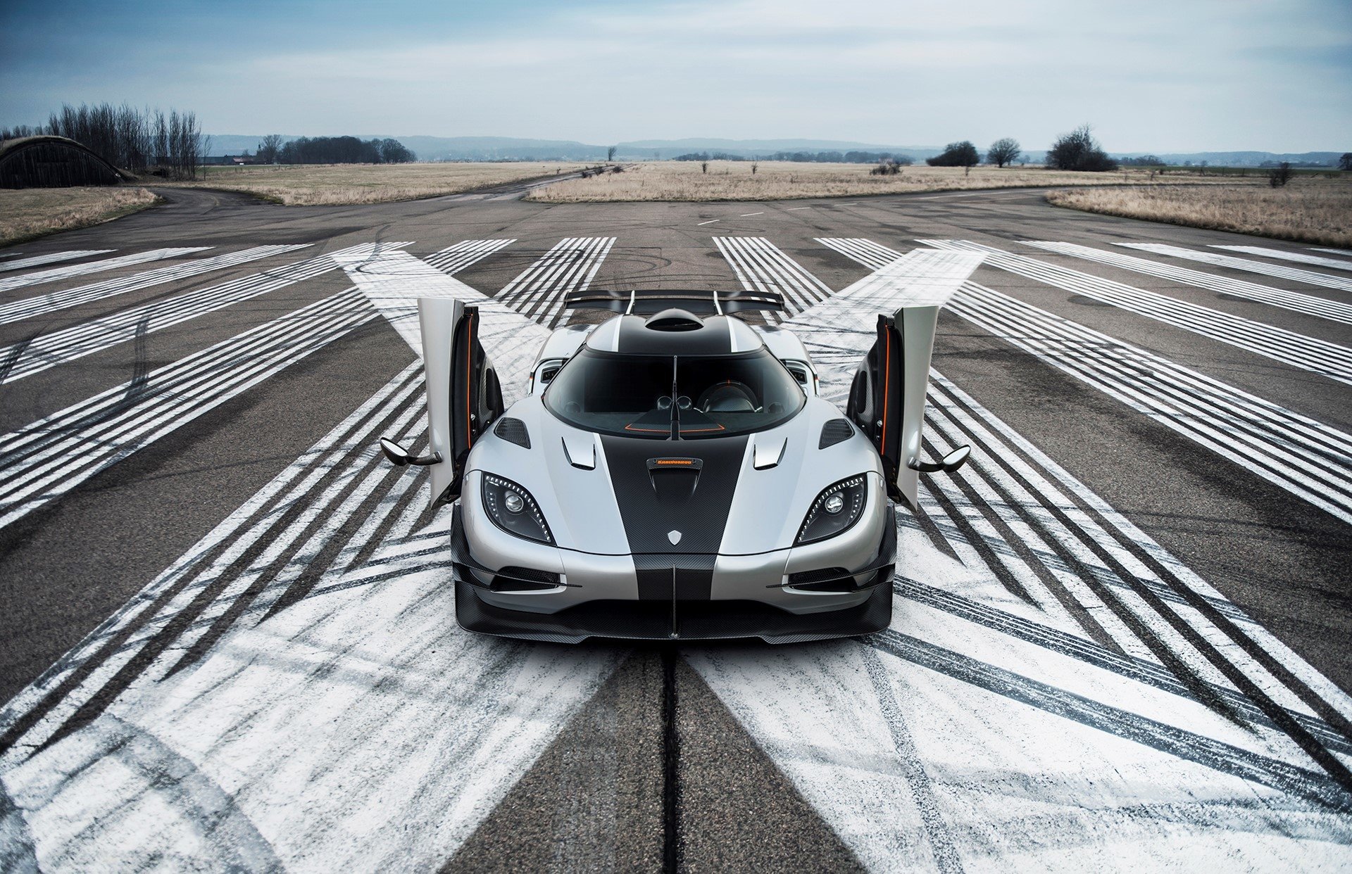 Koenigsegg One:1 Wallpapers