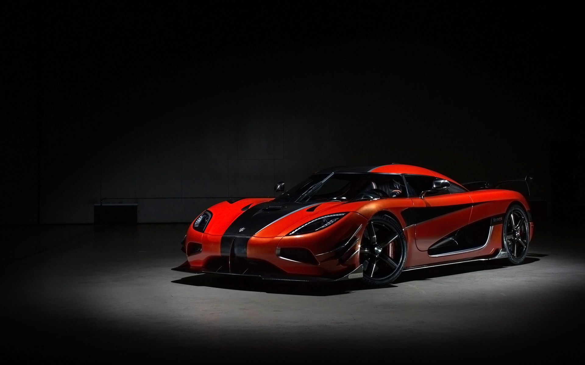 Koenigsegg One:1 Wallpapers