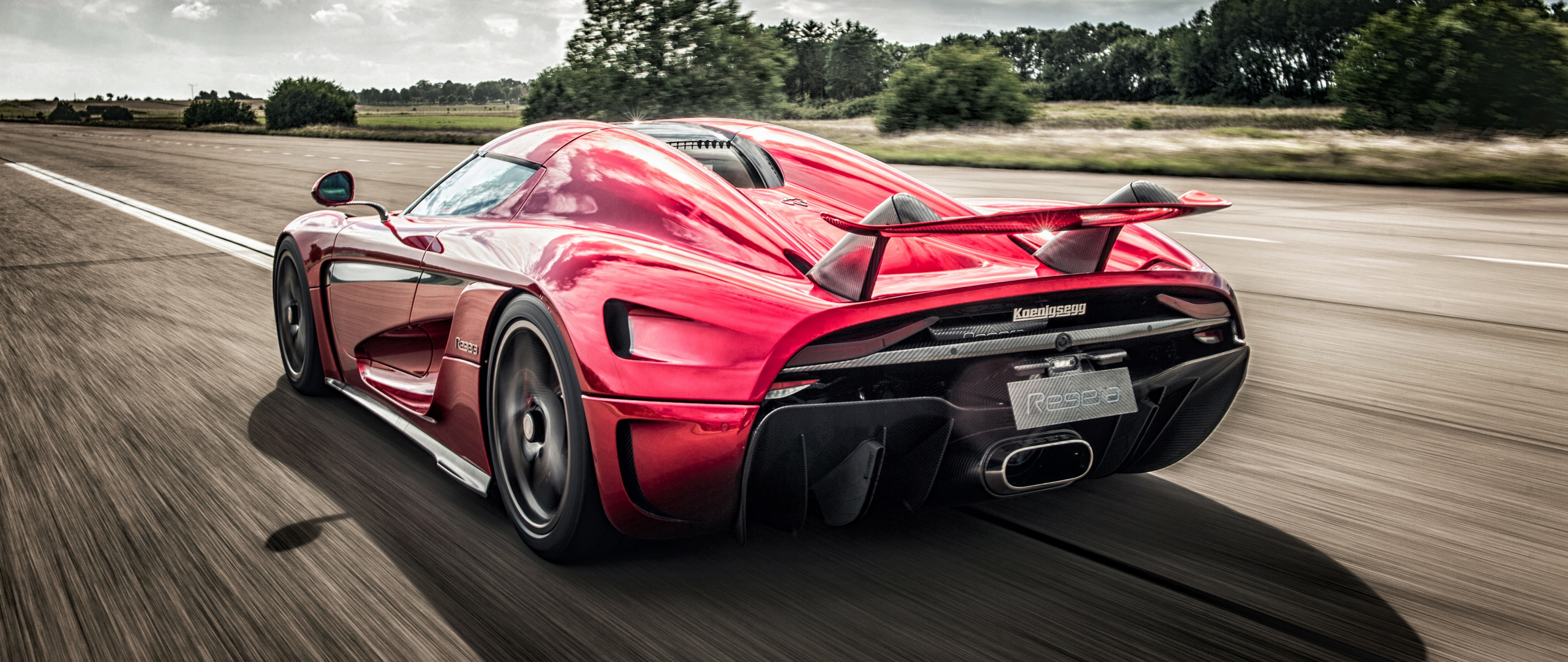 Koenigsegg Regera Iphone Wallpapers