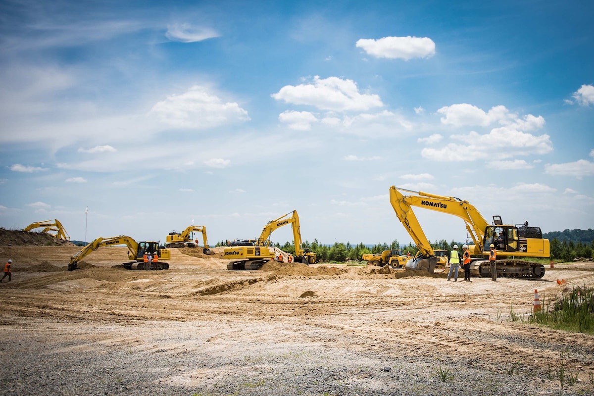 Komatsu Bulldozer Wallpapers