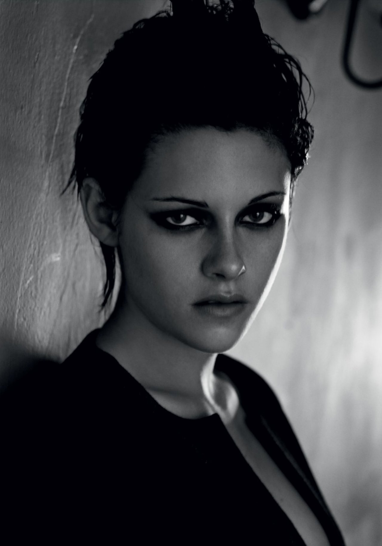 Kristen Stewart HD Monochrome Wallpapers