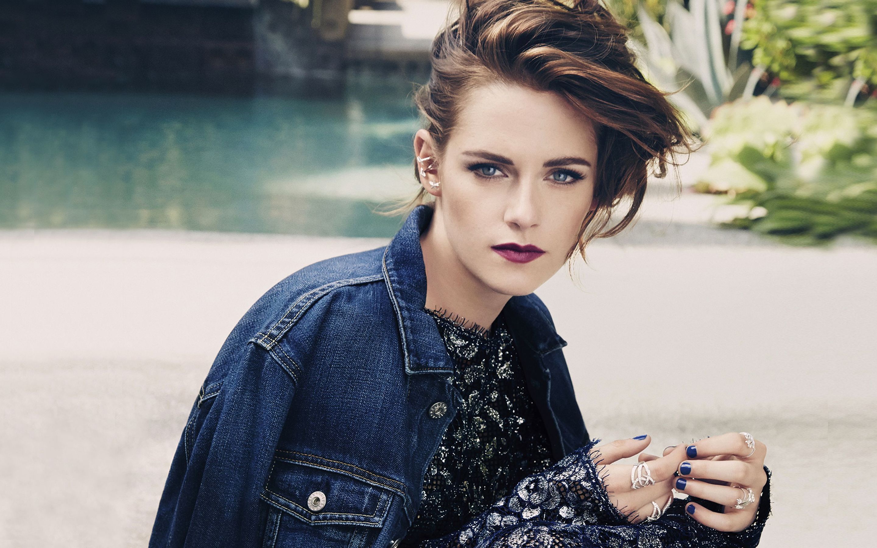 Kristen Stewart Short Hair Wallpapers