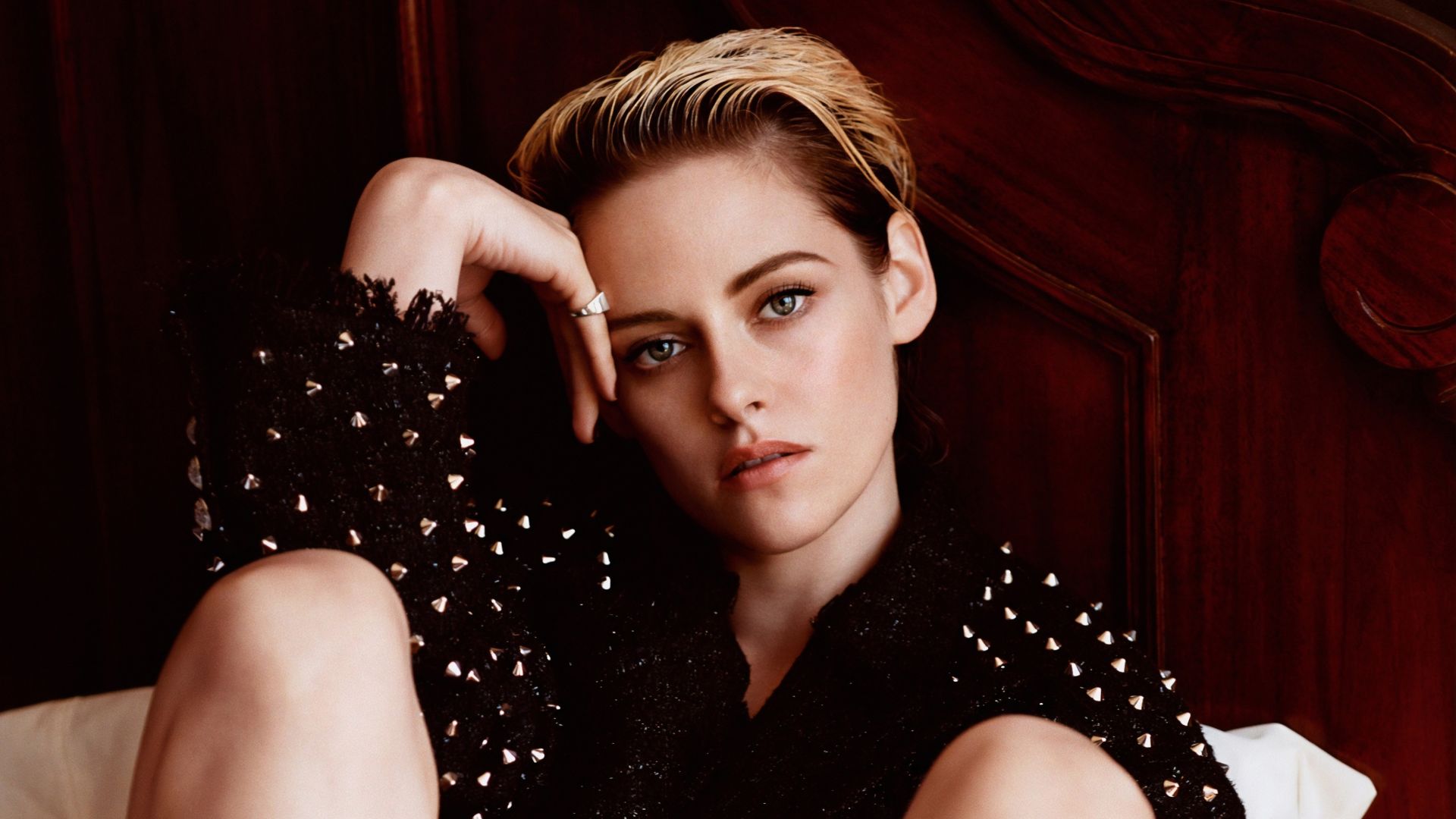 Kristen Stewart Short Hair Wallpapers