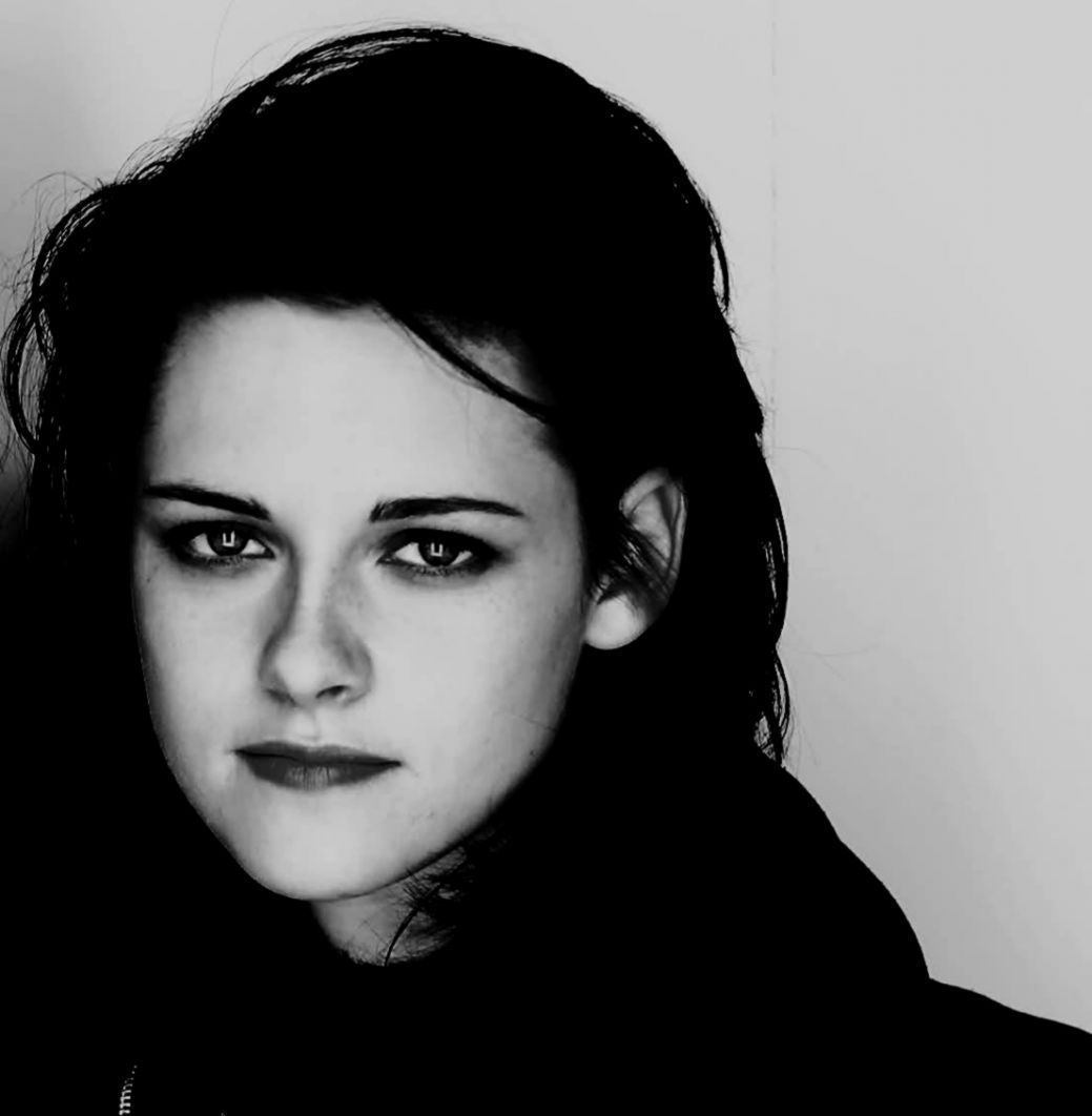 Kristen Stewart V Black and White Wallpapers