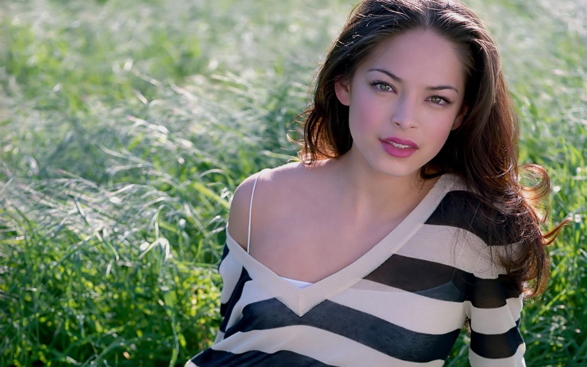 Kristin Kreuk Wallpapers