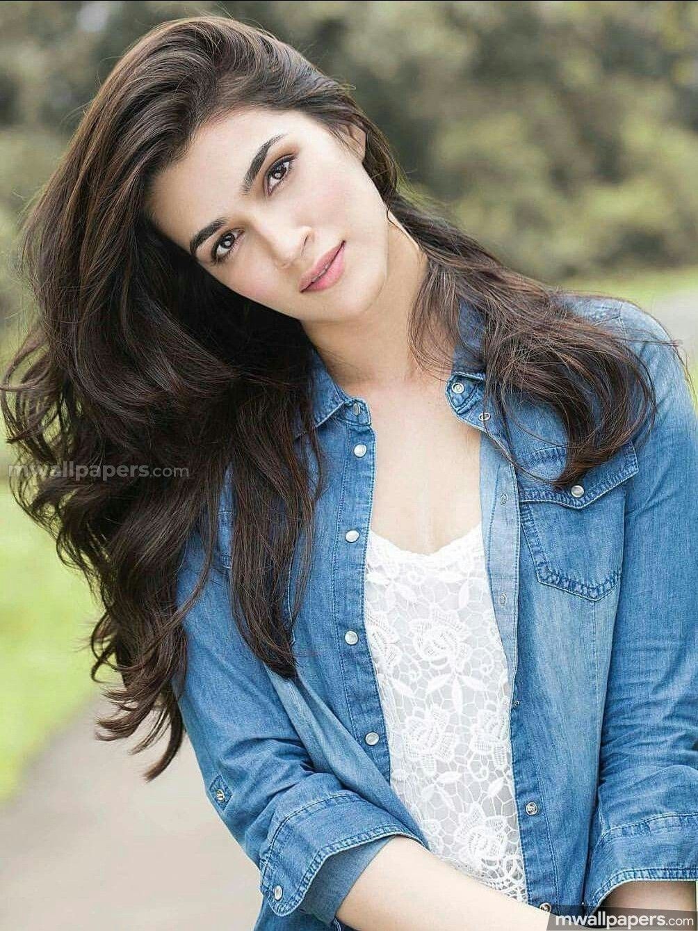 Kriti Sanon Wallpapers