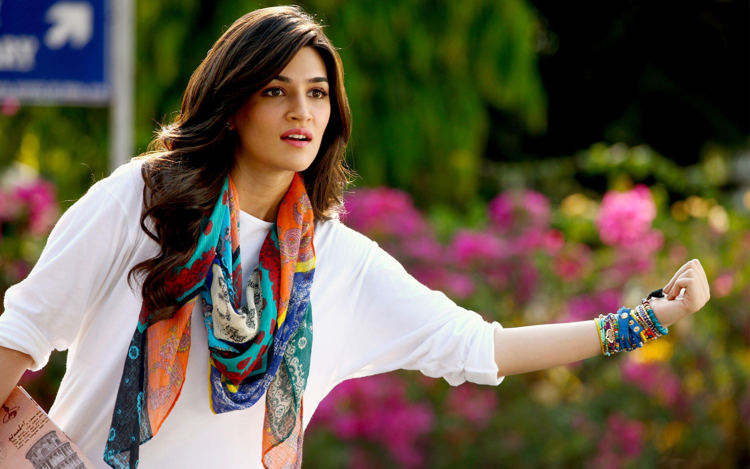 Kriti Sanon Wallpapers