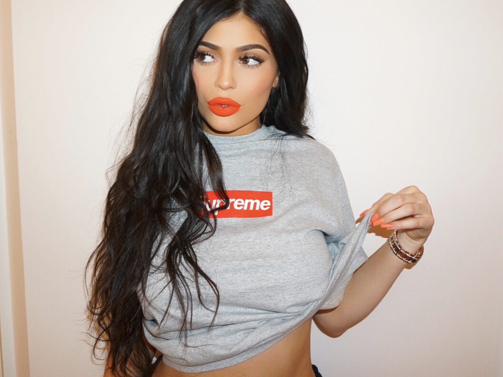 Kylie Jenner 2019 Wallpapers