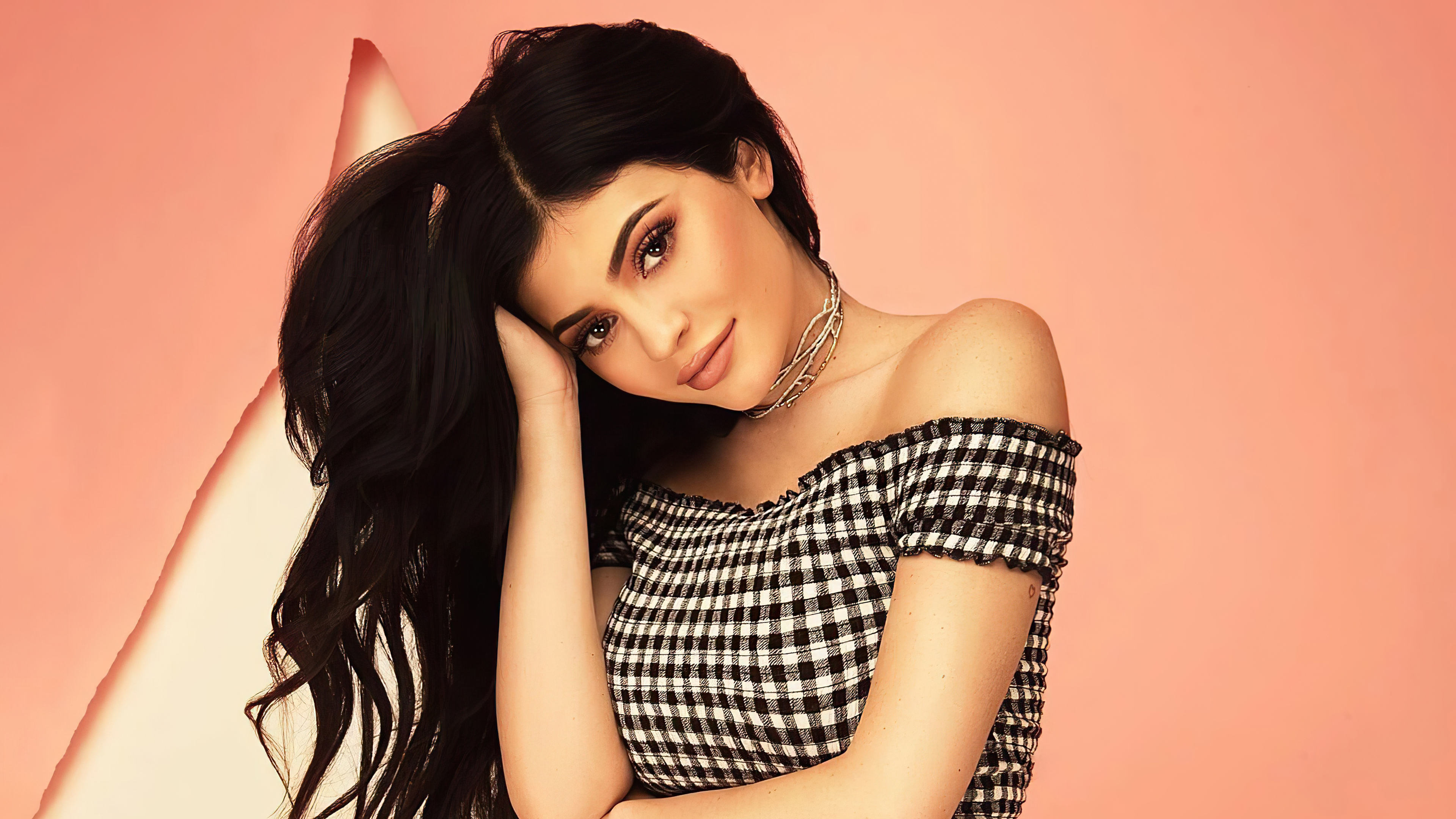 Kylie Jenner 4K Wallpapers