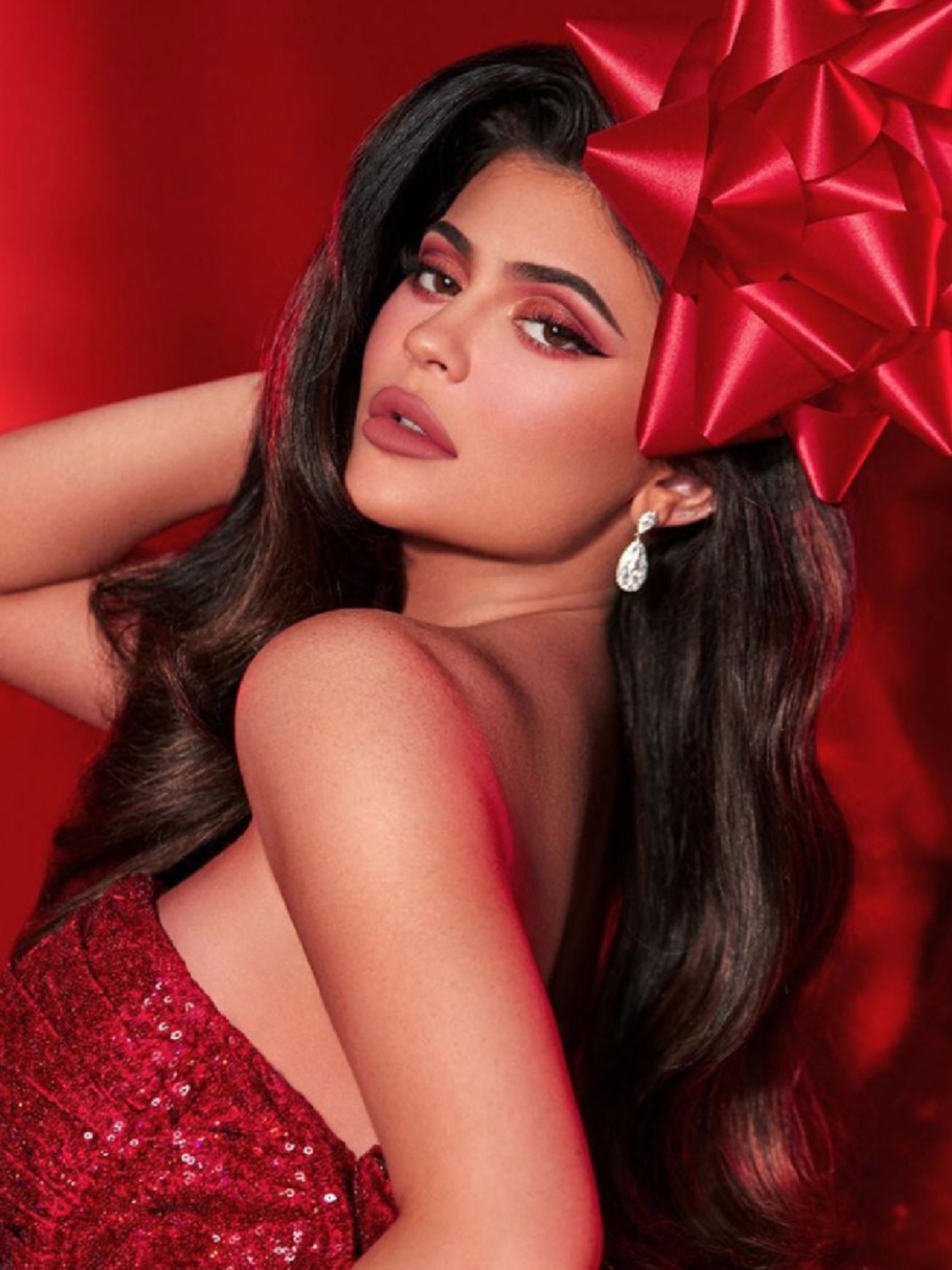 Kylie Jenner Cosmetics Campaign Wallpapers