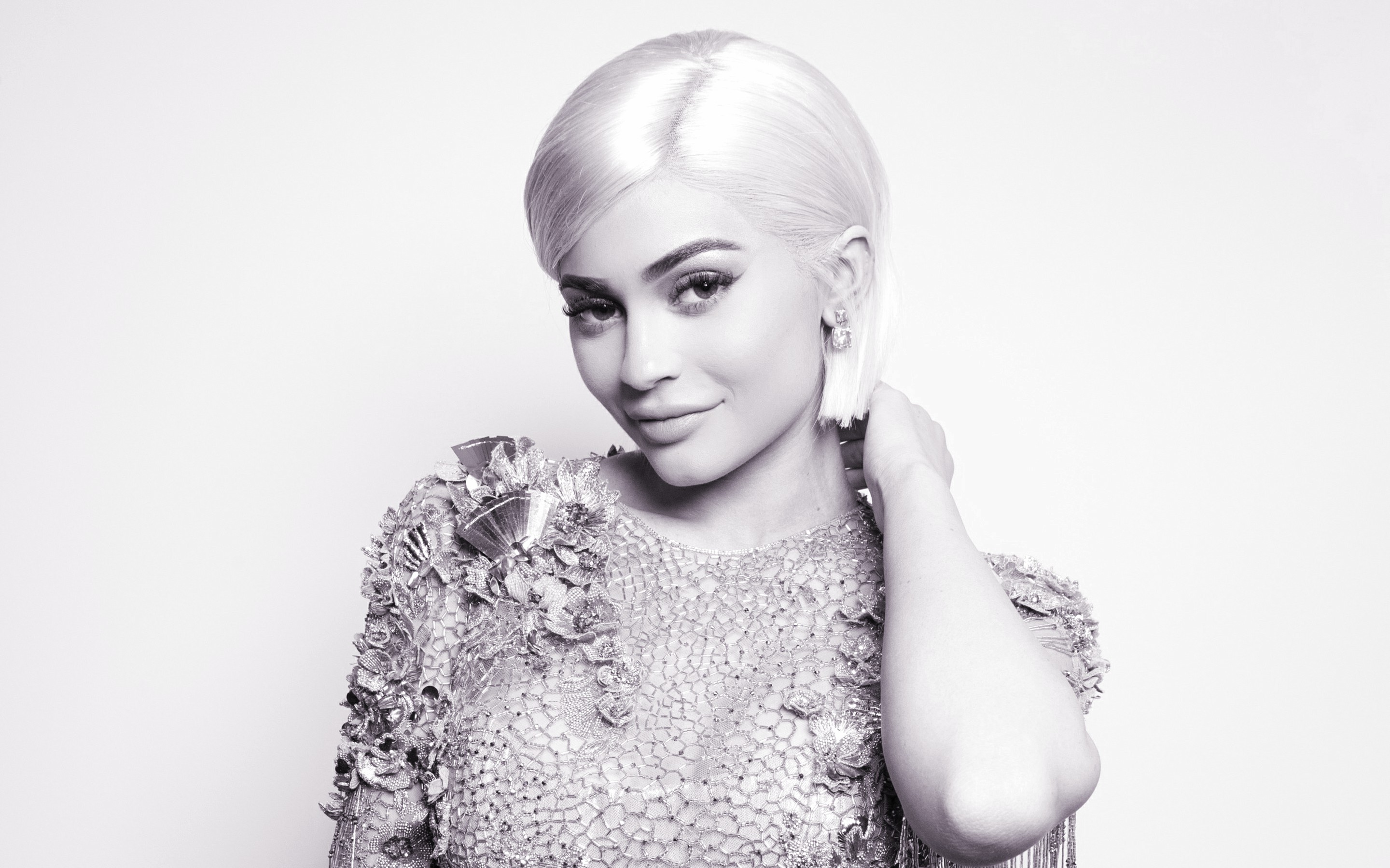 Kylie Jenner Monochrome Wallpapers