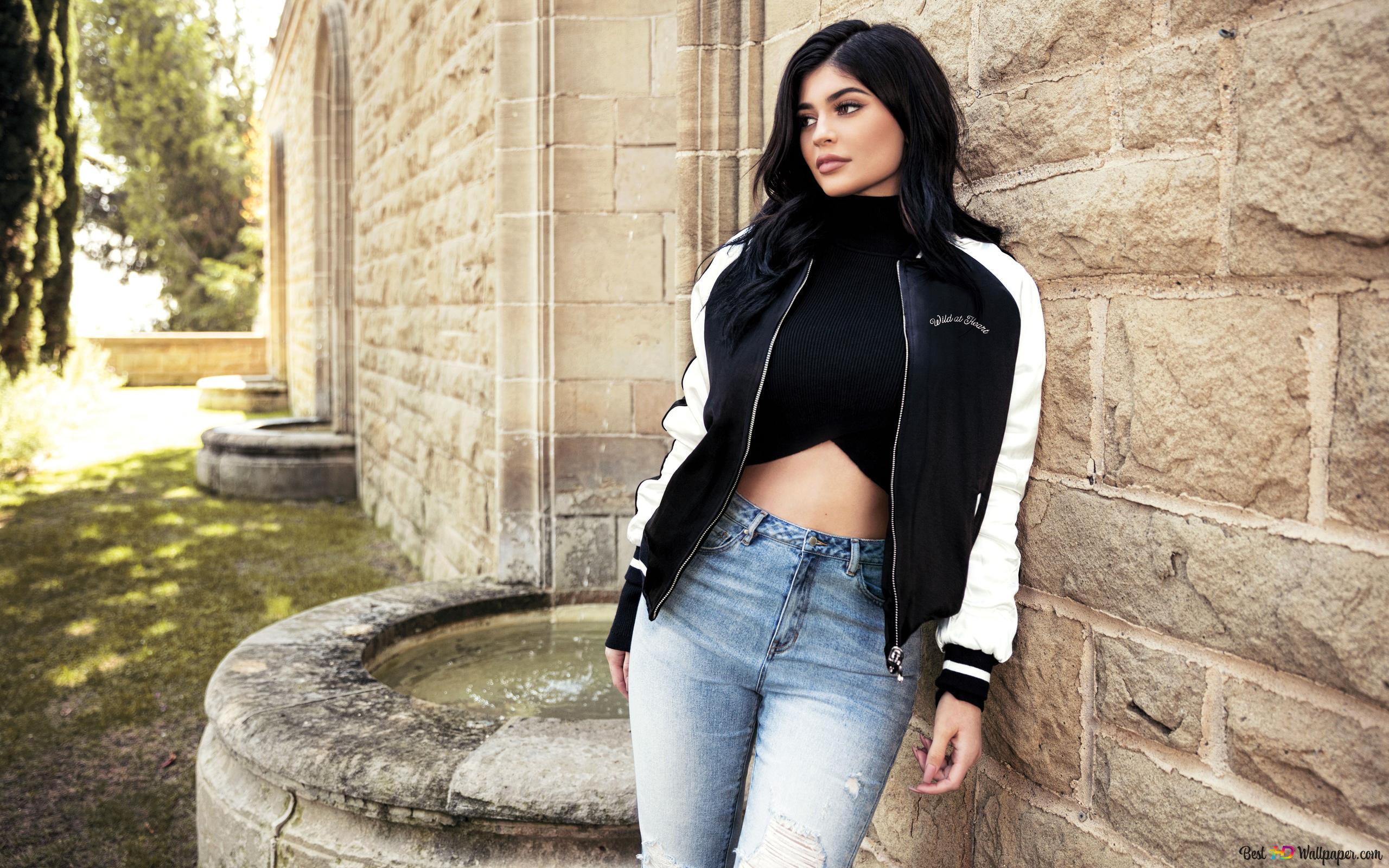 Kylie Jenner New Wallpapers