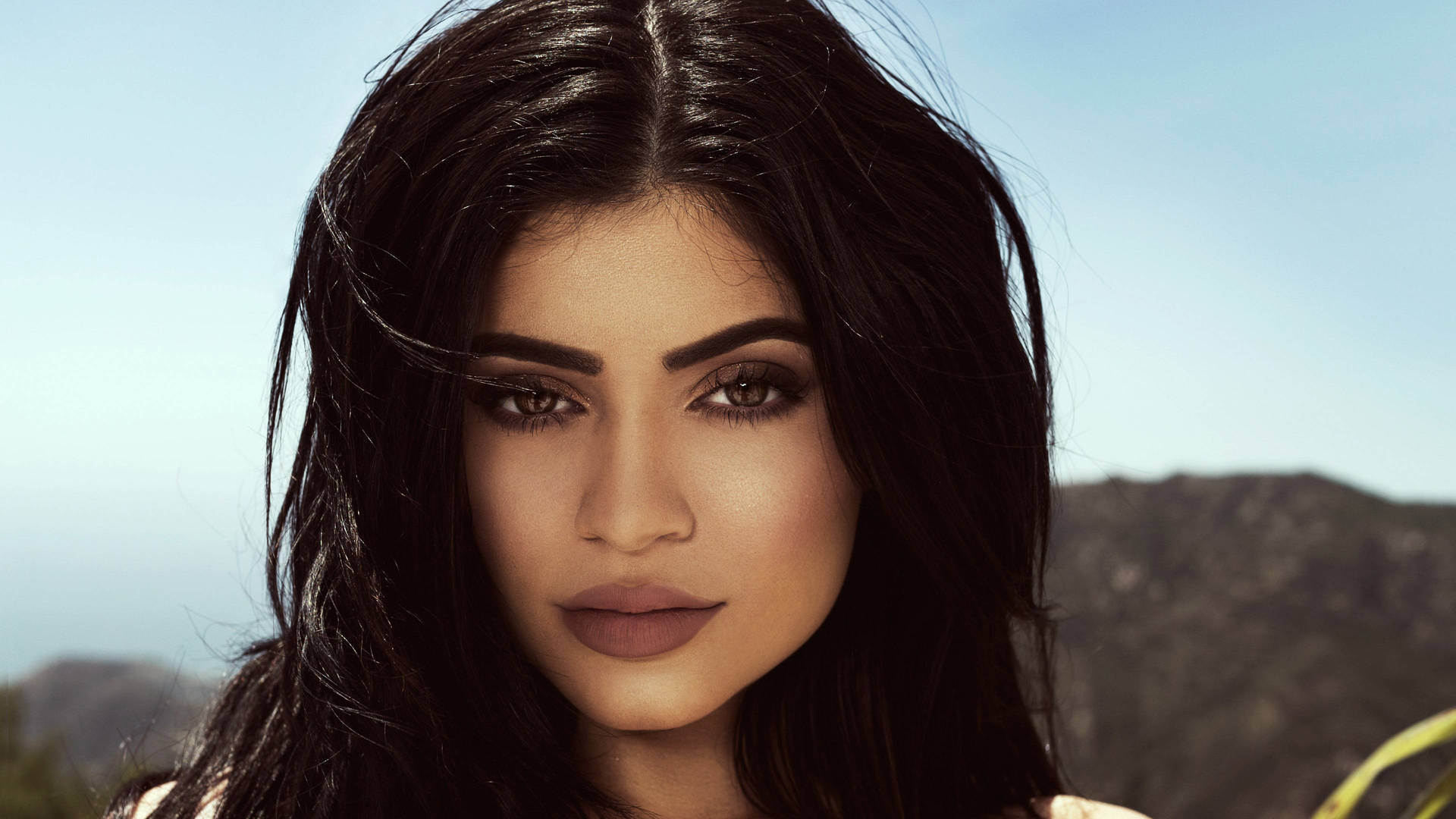 Kylie Jenner Quay Photoshoot Wallpapers