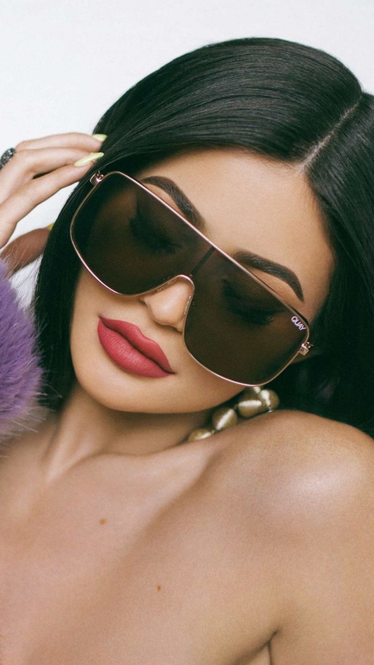 Kylie Jenner Quay Photoshoot Wallpapers