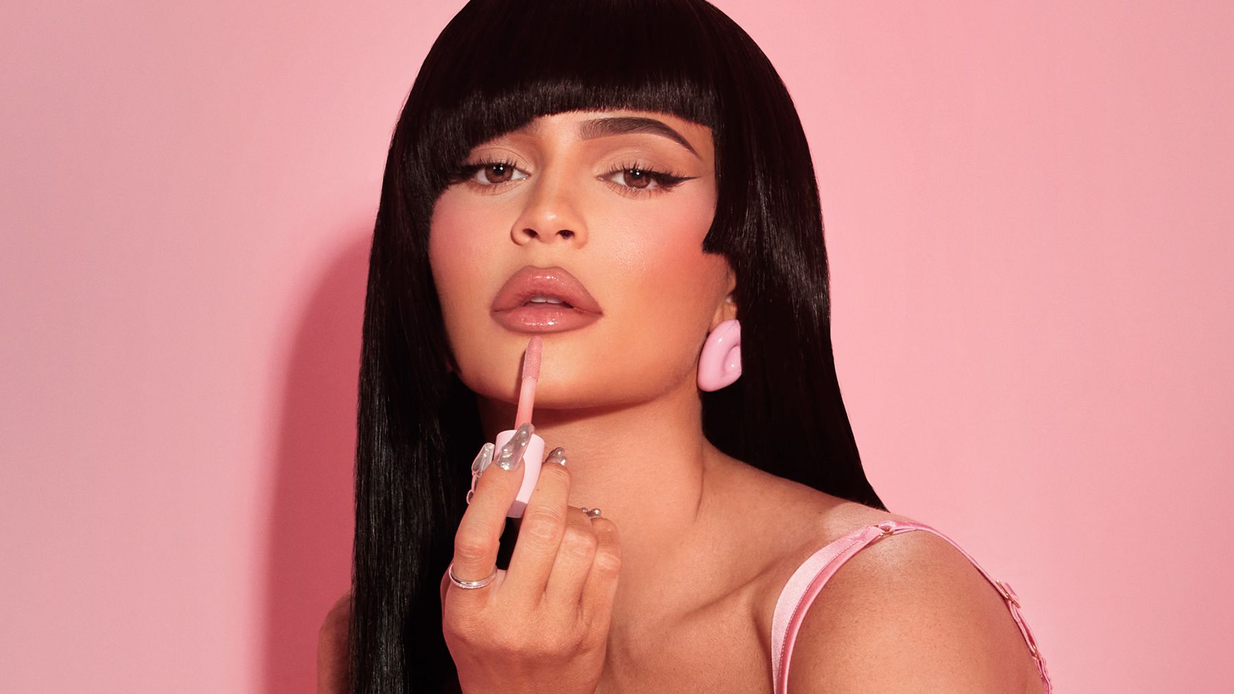 Kylie Jenner Simple Makeup Look Wallpapers