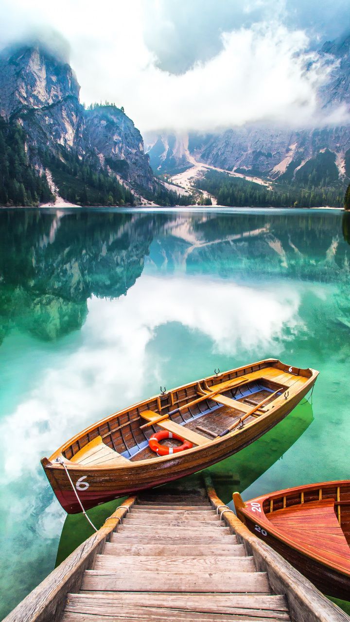 Lake And Boat Wallpapers