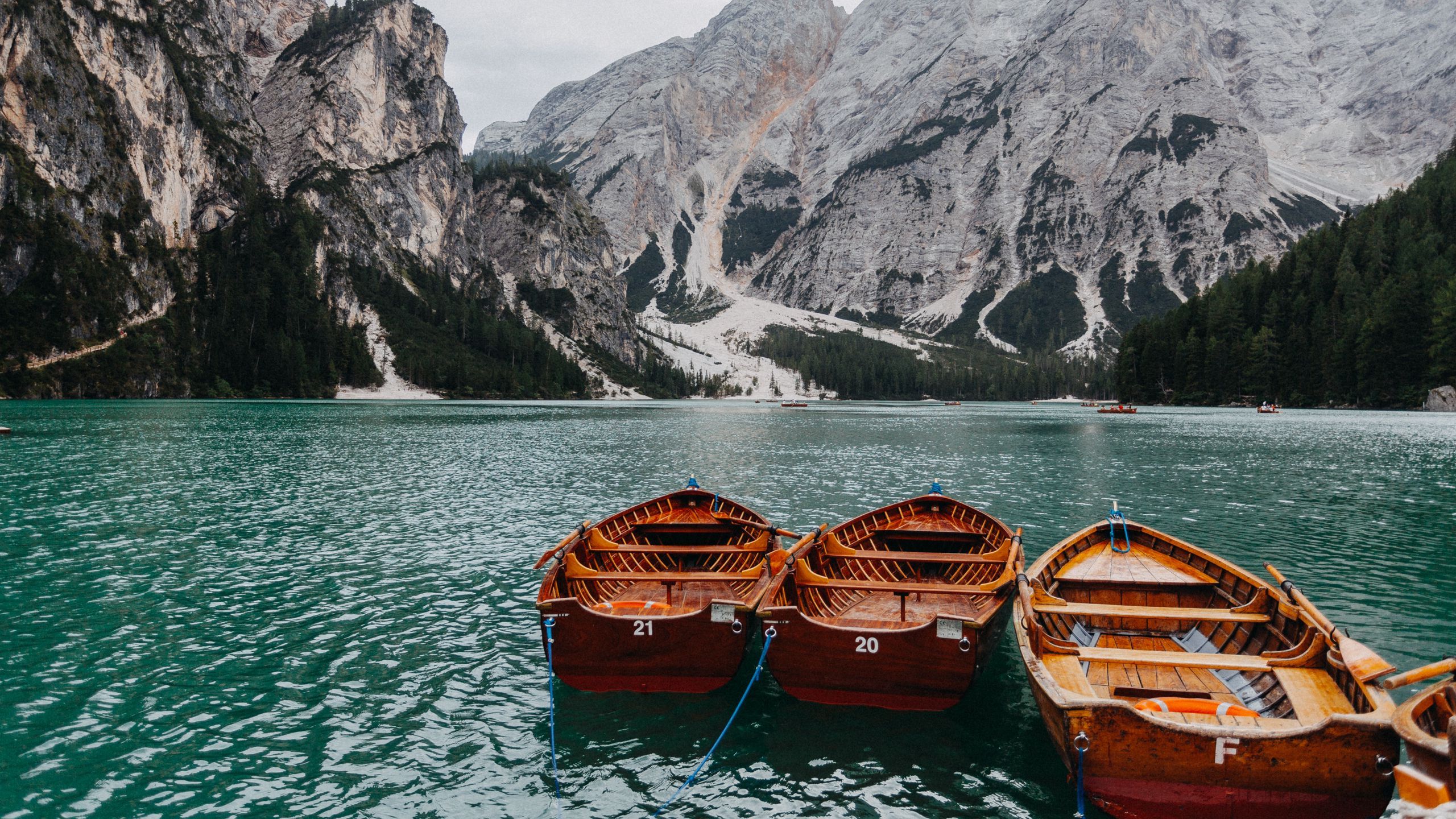 Lake And Boat Wallpapers