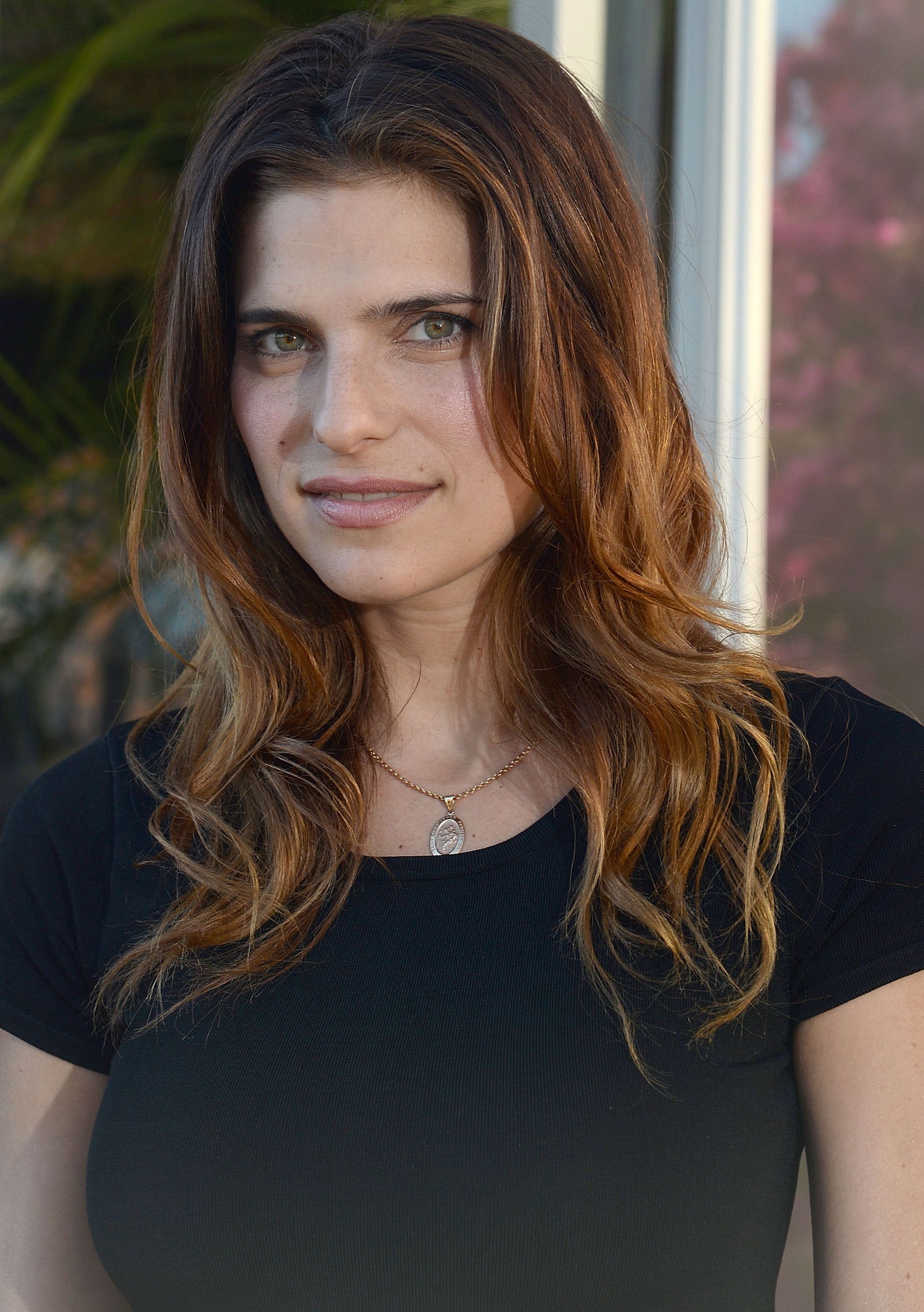 Lake Bell Wallpapers