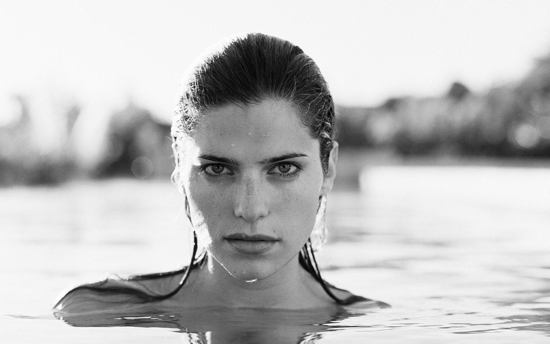 Lake Bell Wallpapers