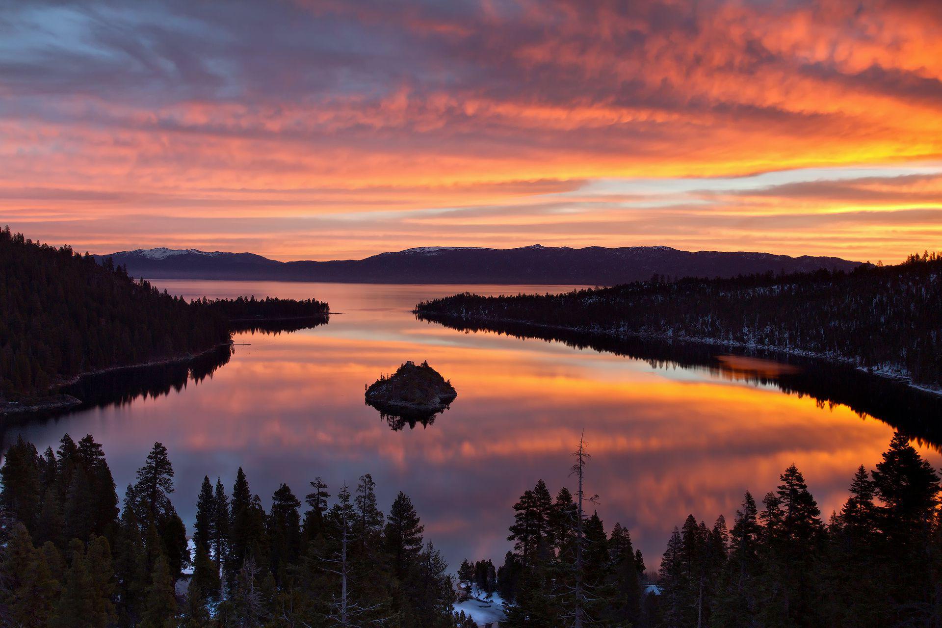 Lake Tahoe Background