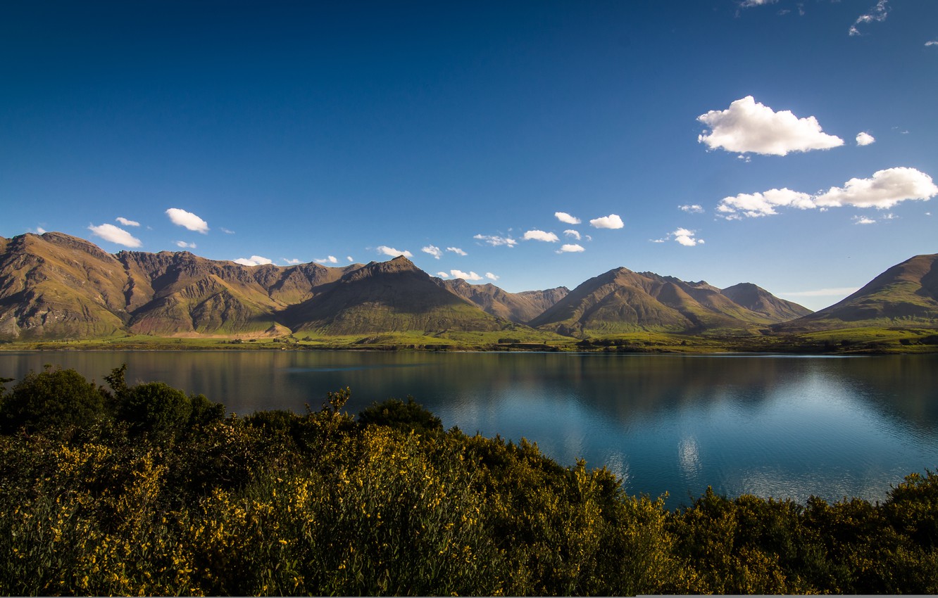 Lake Wakatipu Wallpapers