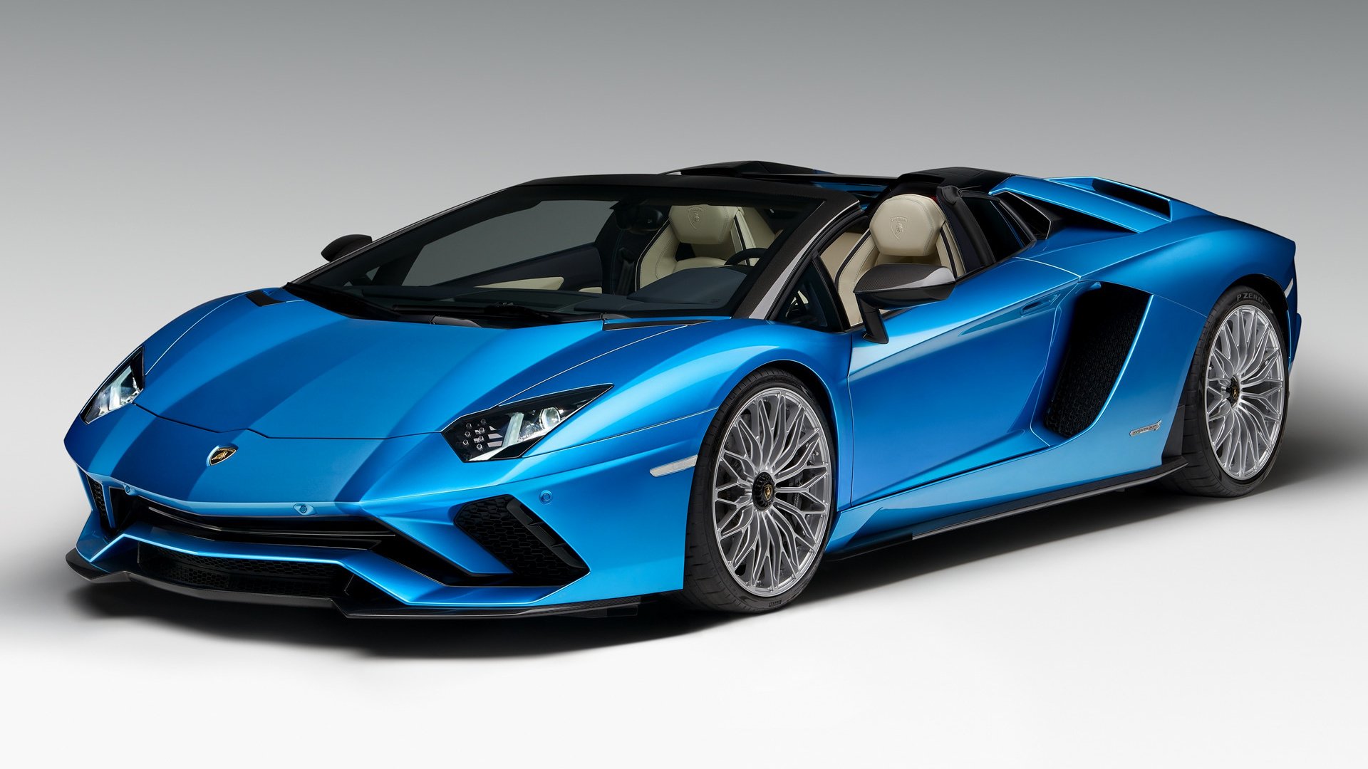 Lamborghini Aventador S Roadster 2017 Wallpapers