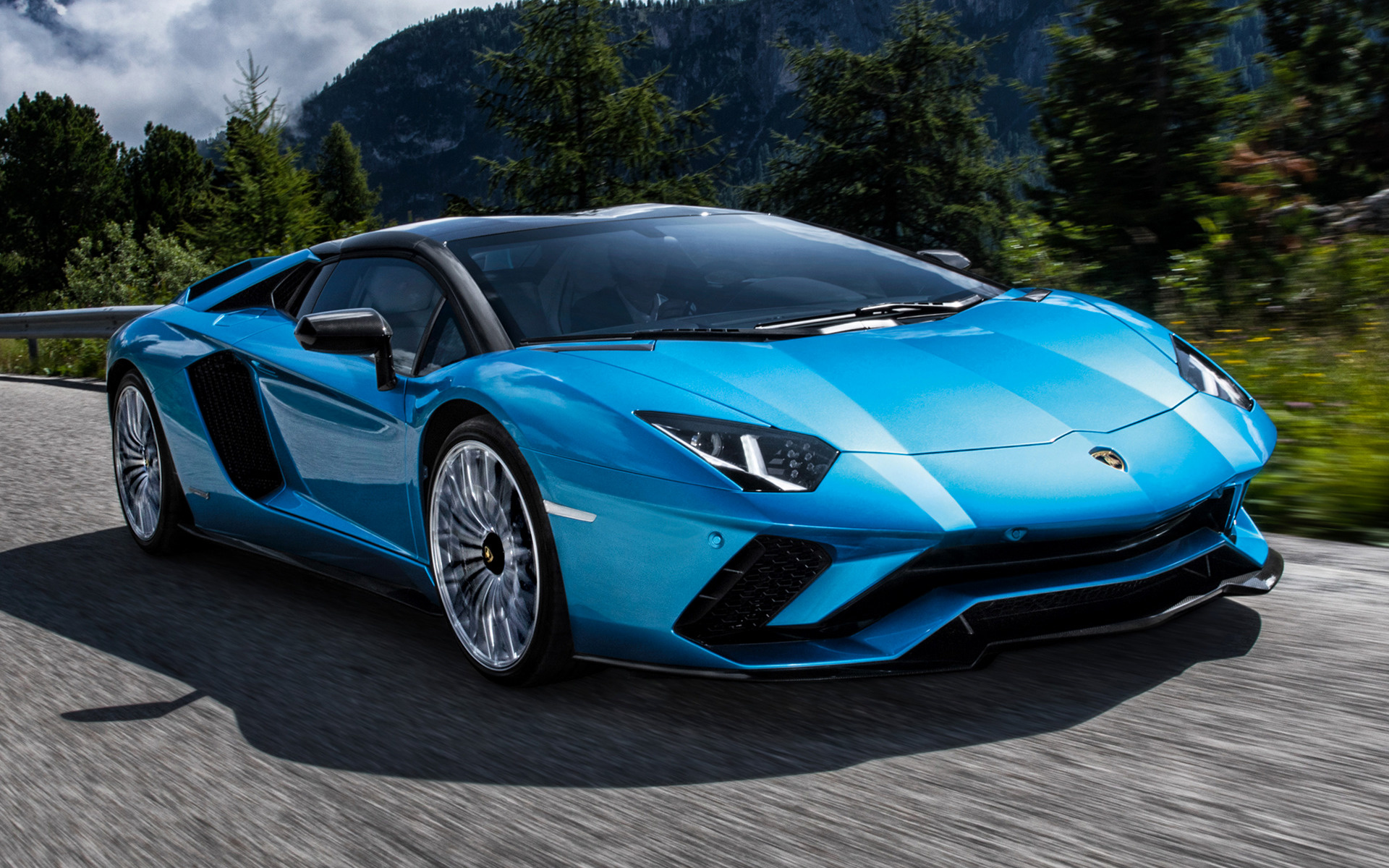 Lamborghini Aventador S Roadster 2017 Wallpapers