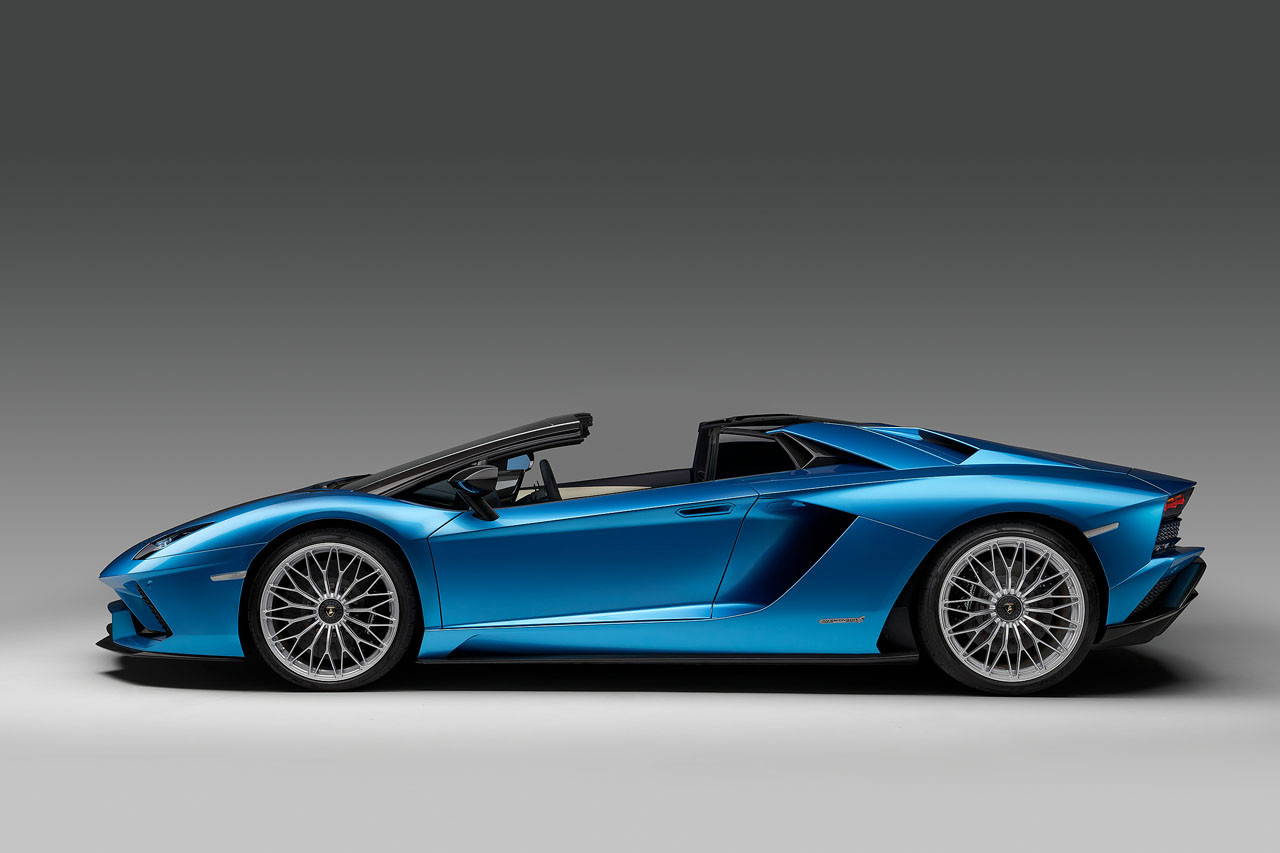 Lamborghini Aventador S Roadster 2017 Wallpapers