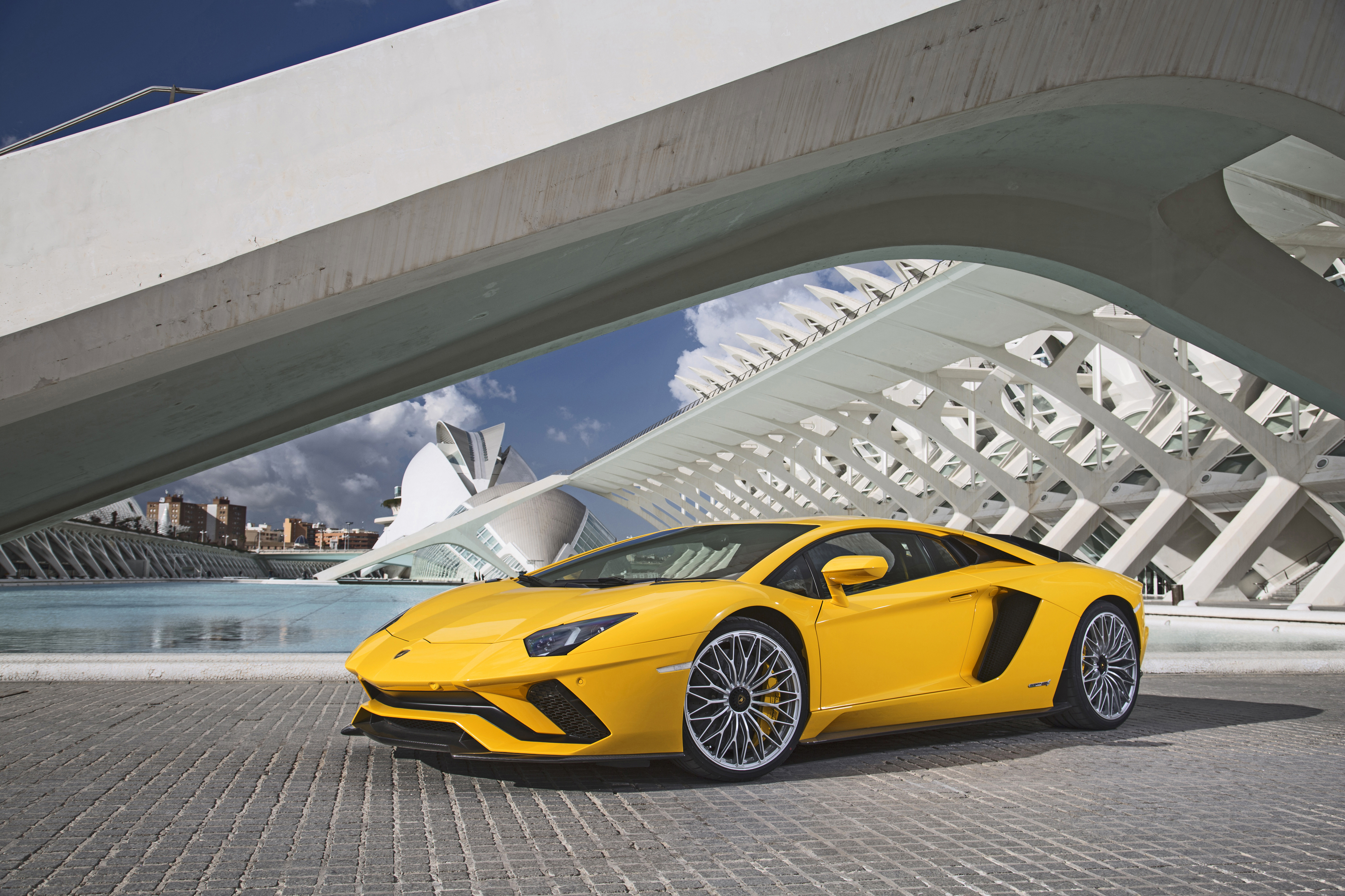 Lamborghini Aventador S Wallpapers