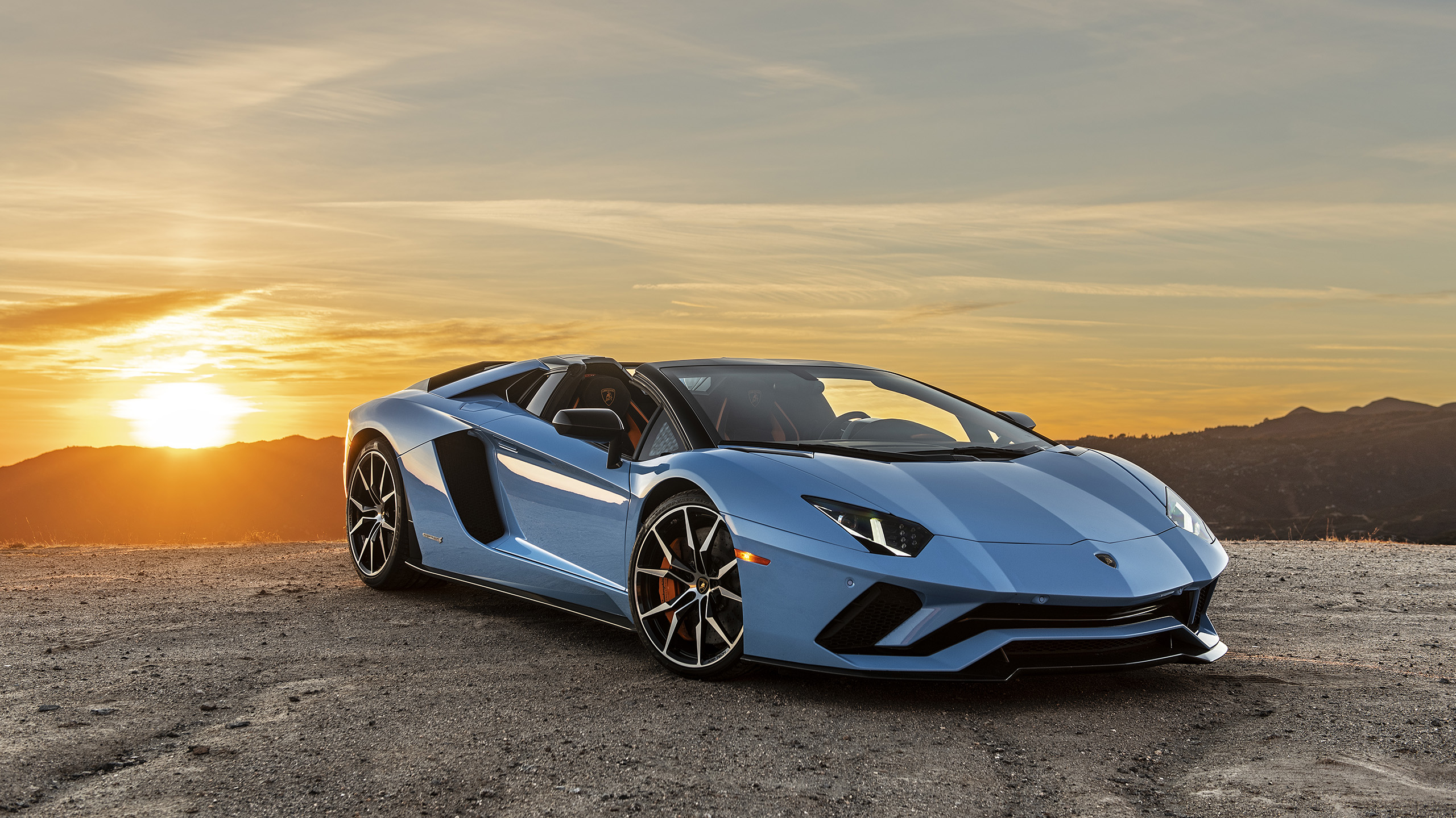 Lamborghini Aventador S Wallpapers