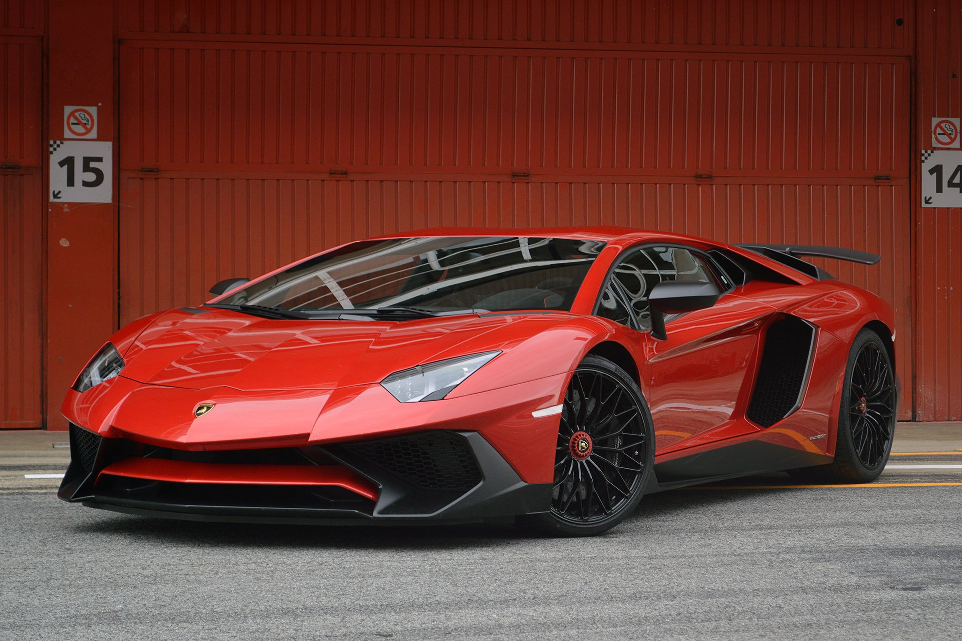 Lamborghini Aventador Sv Wallpapers